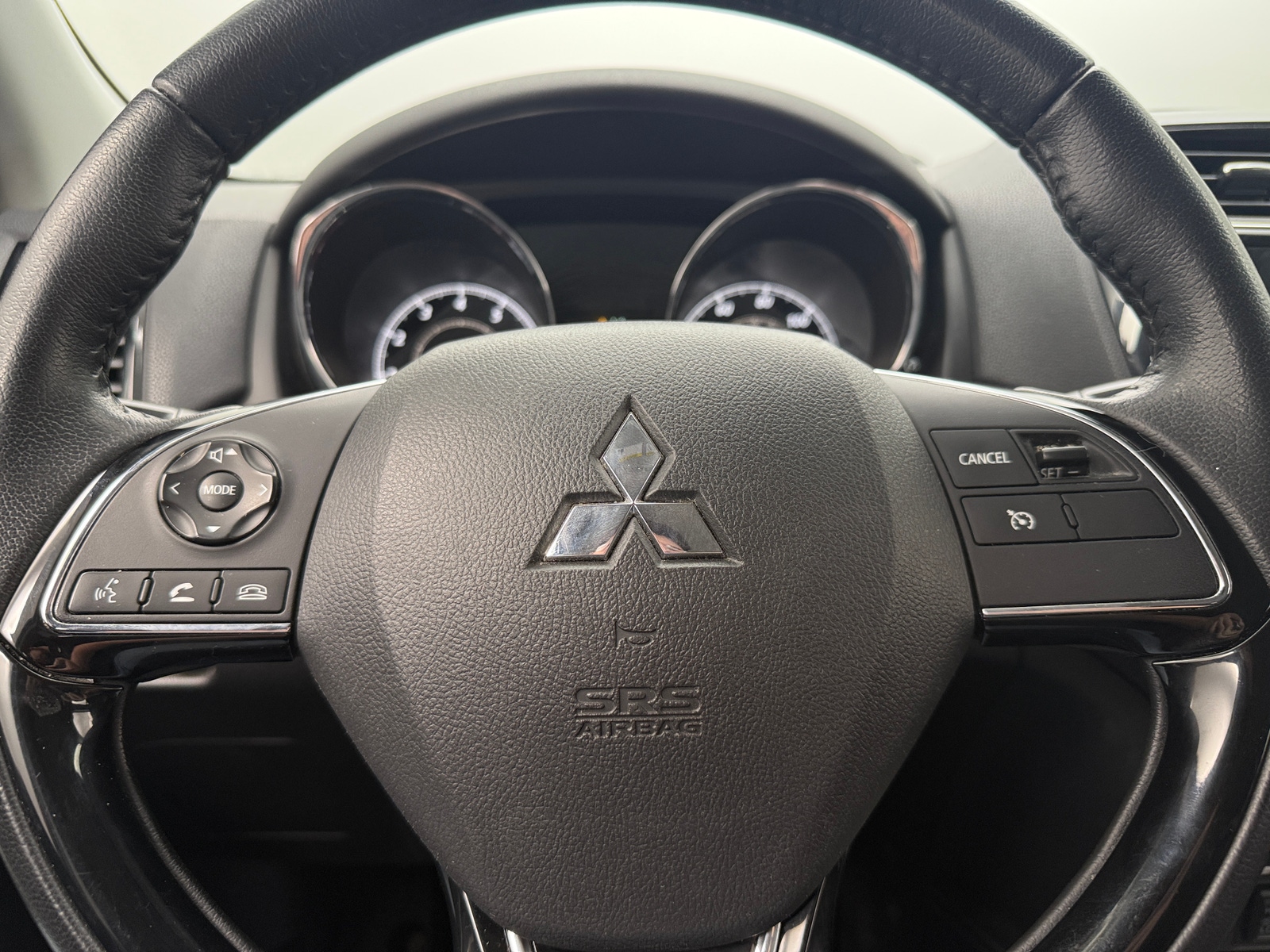 Thumbnail: 2020 Mitsubishi Outlander Sport - 5