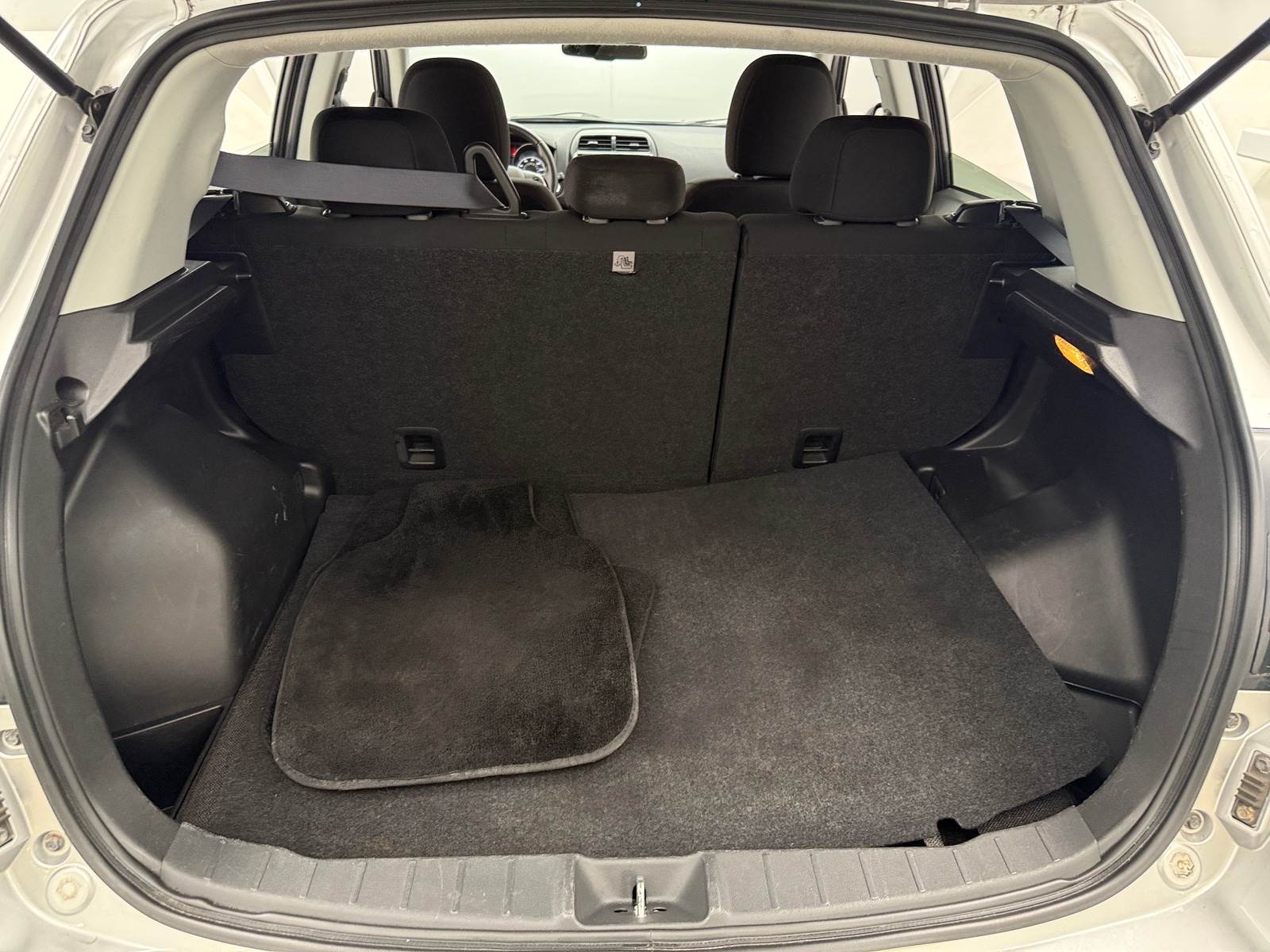 Thumbnail: 2020 Mitsubishi Outlander Sport - 7