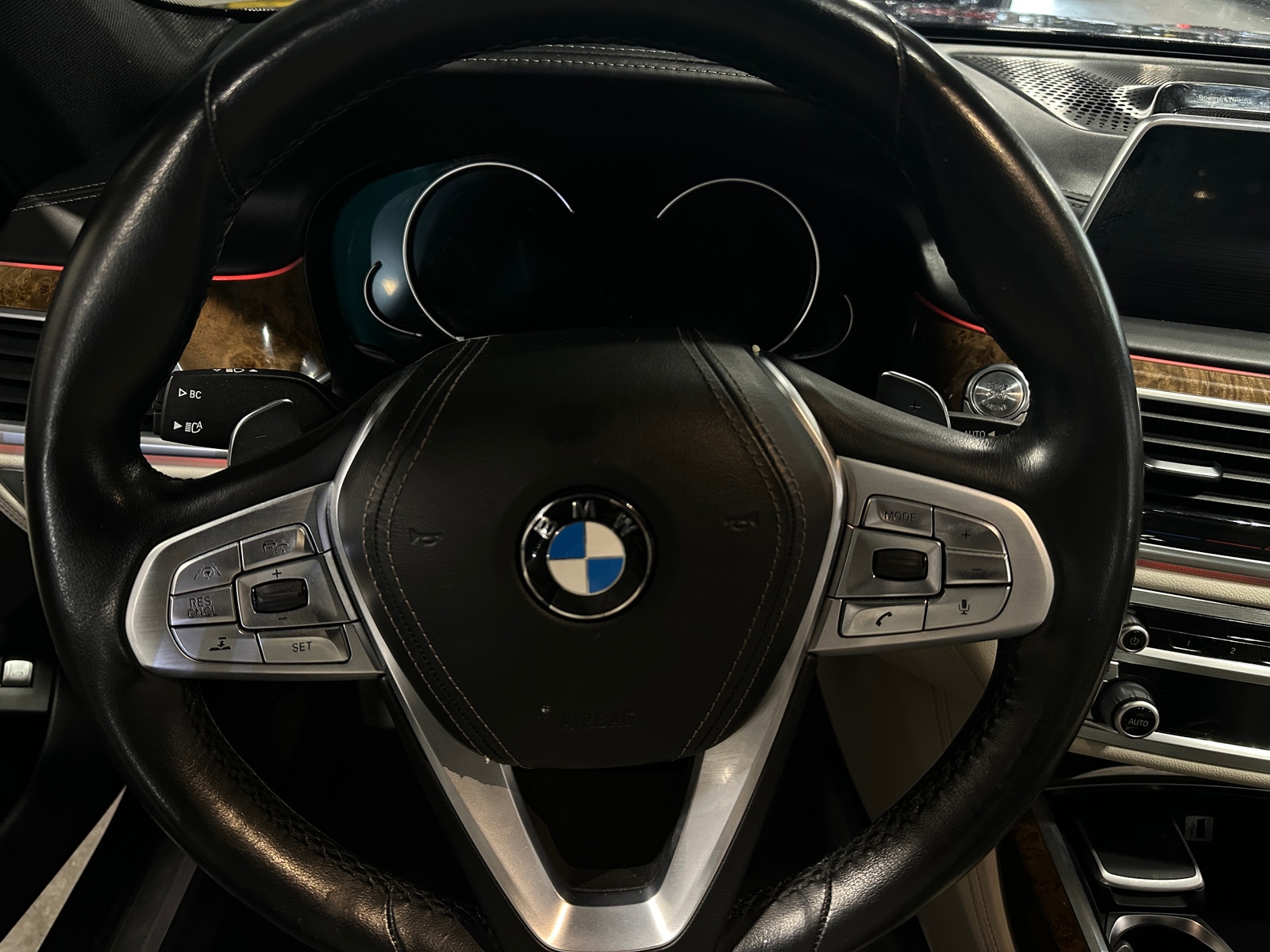 Thumbnail: 2016 BMW 7 Series - 4