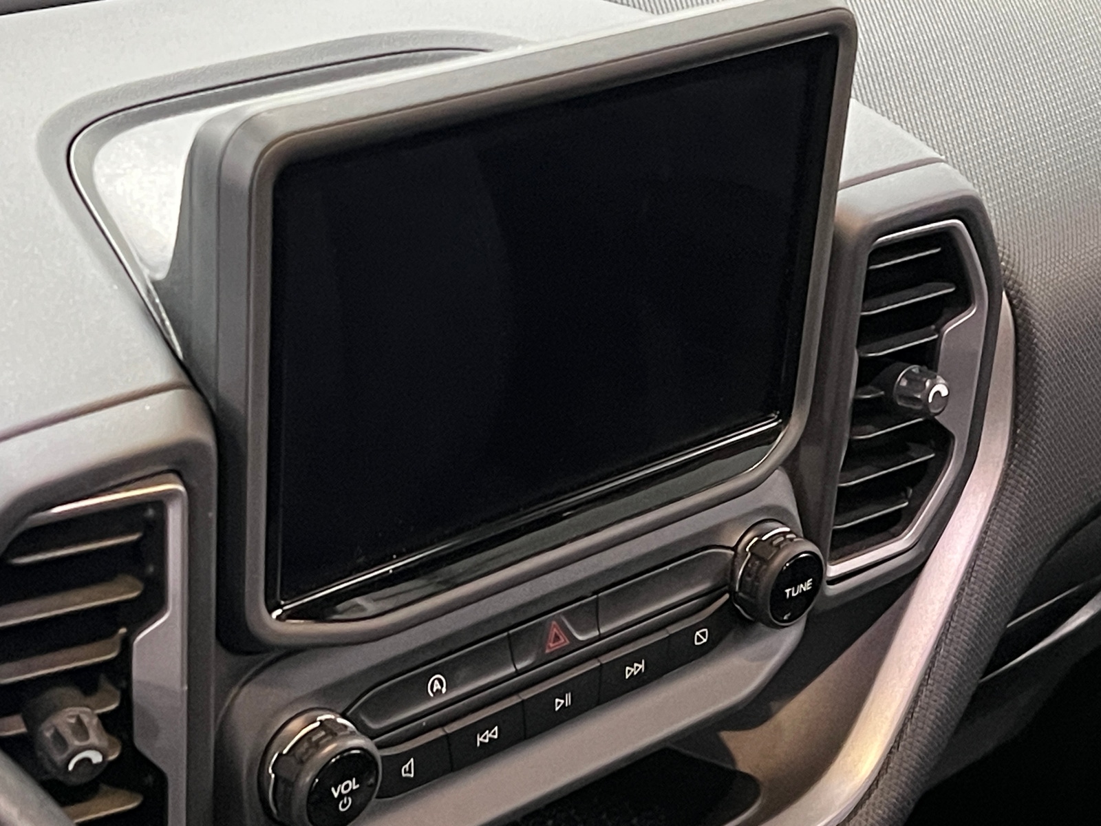 Thumbnail: 2022 Ford Bronco Sport - 4