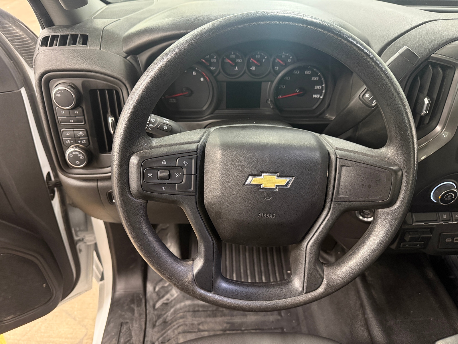 Thumbnail: 2025 Chevrolet Silverado 2500 - 5