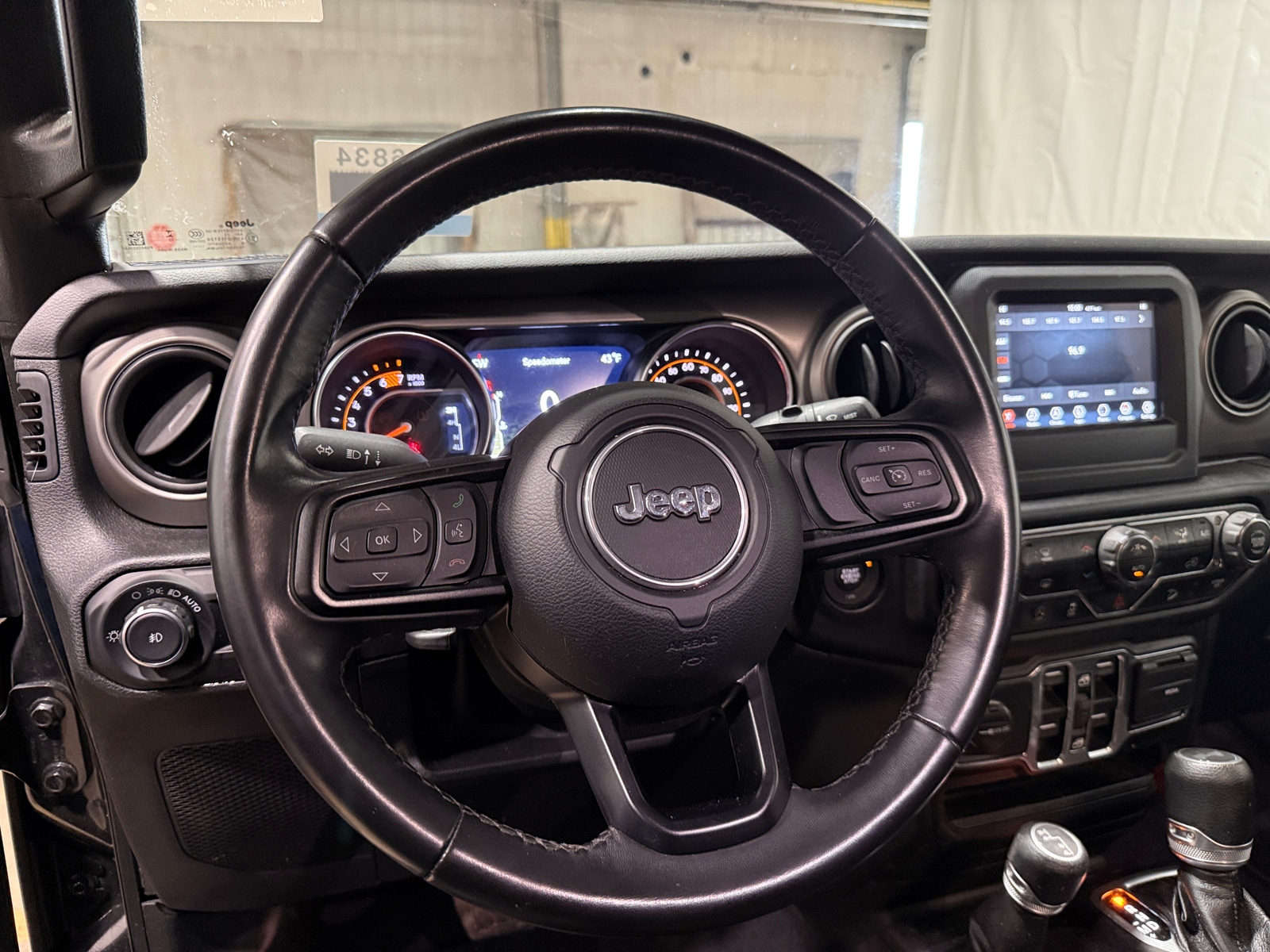 Thumbnail: 2020 Jeep Wrangler - 5