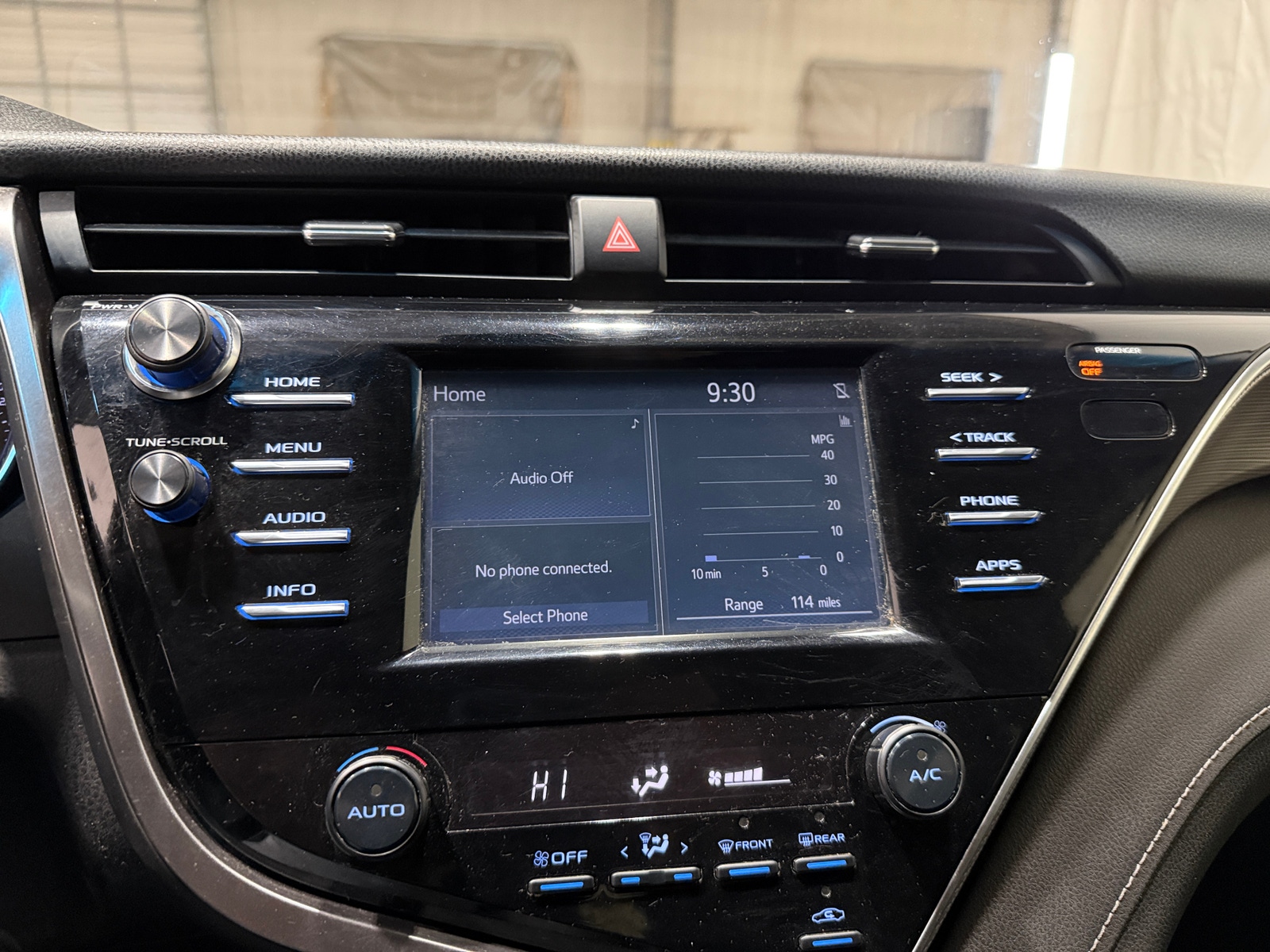 Thumbnail: 2018 Toyota Camry - 3