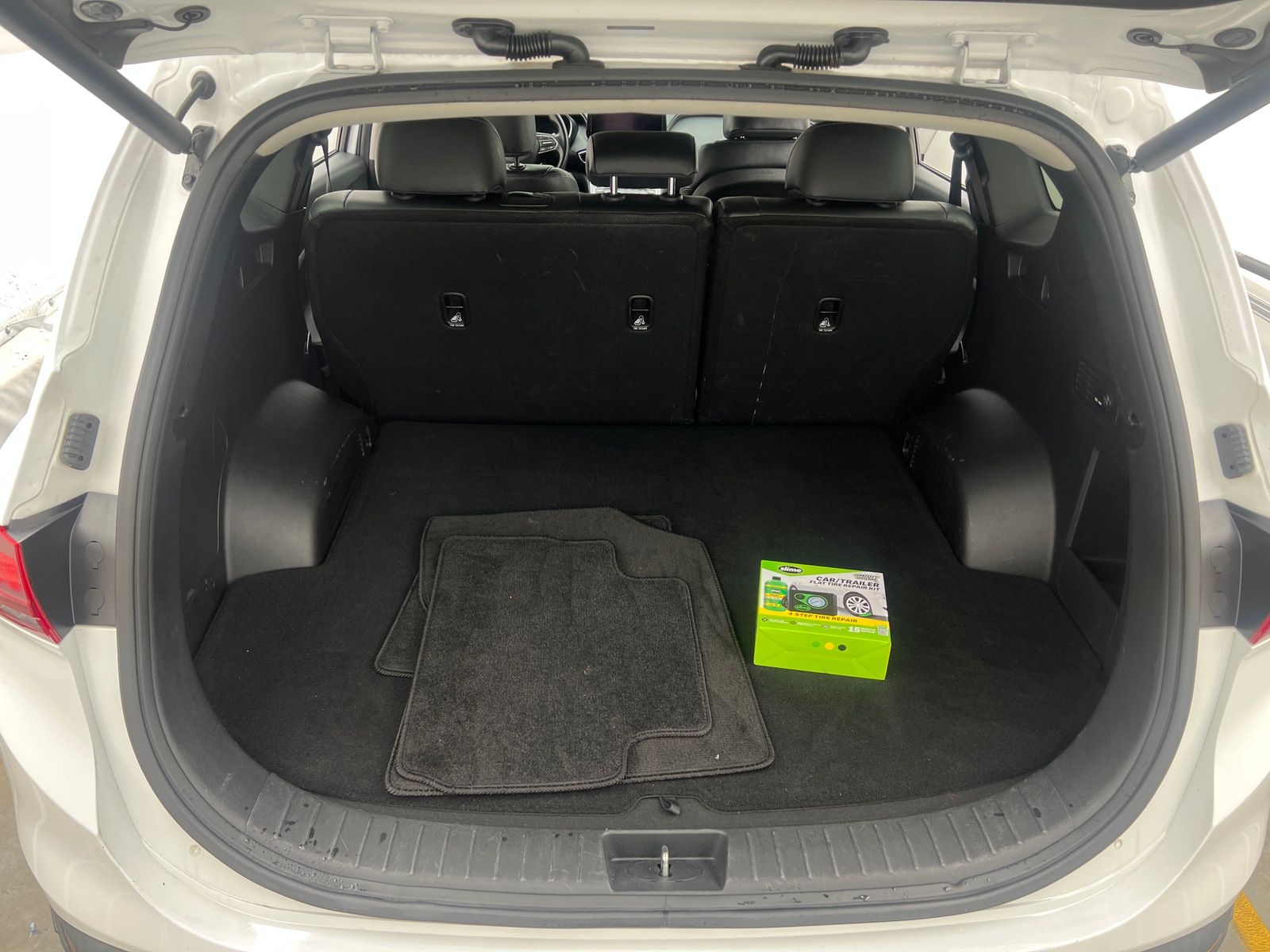 Thumbnail: 2023 Hyundai Santa Fe - 6