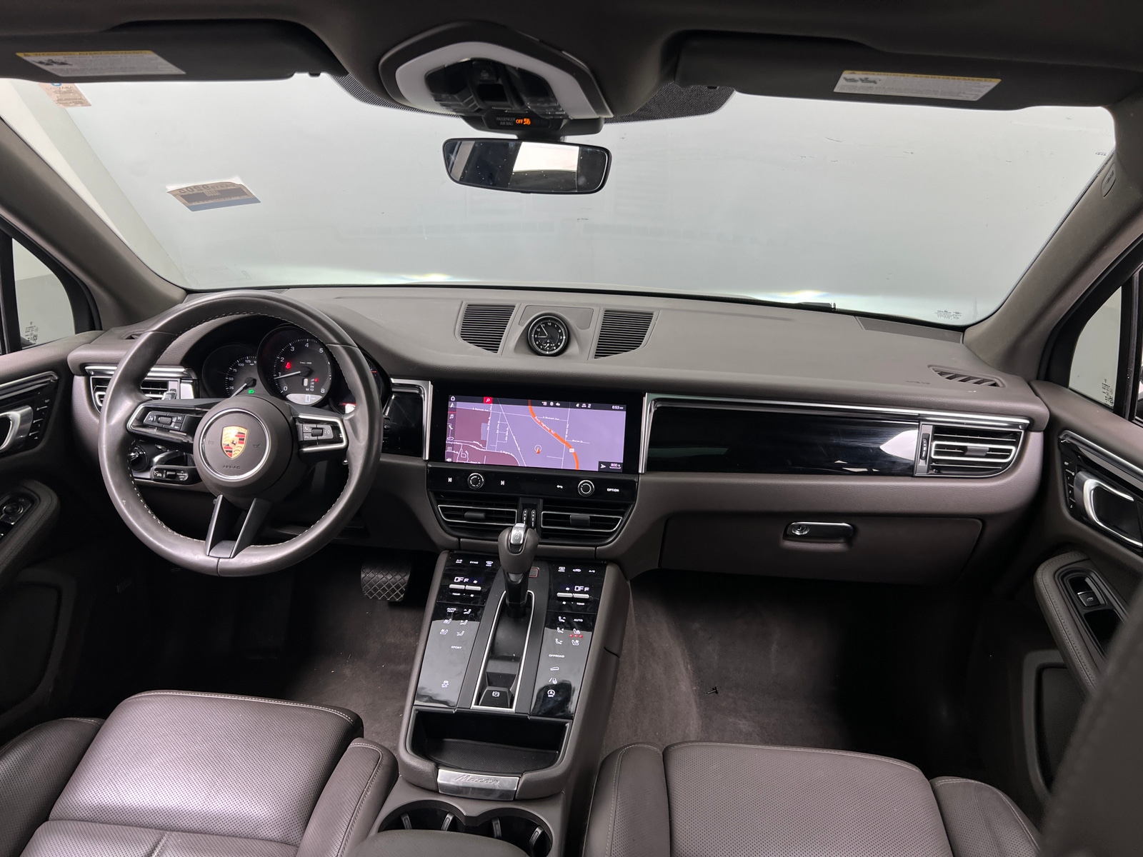 Thumbnail: 2024 Porsche Macan - 2