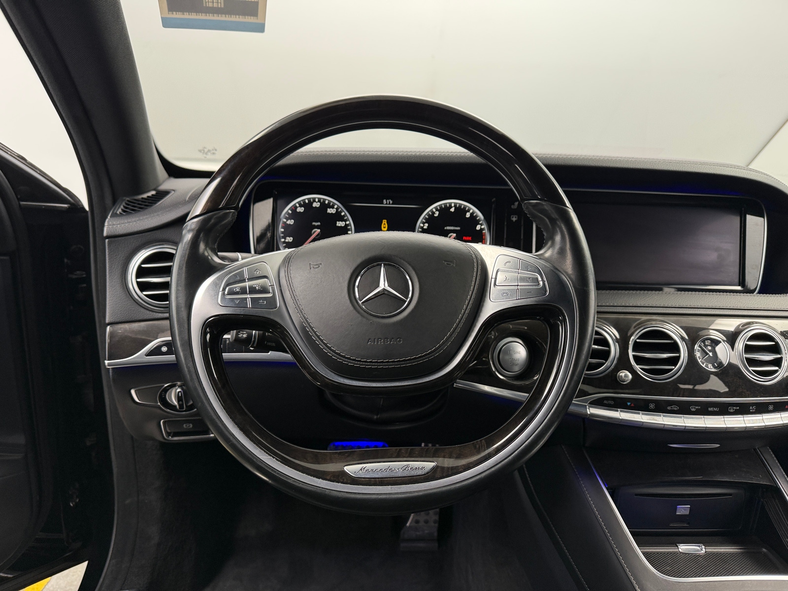 Thumbnail: 2015 Mercedes-Benz S-Class - 4