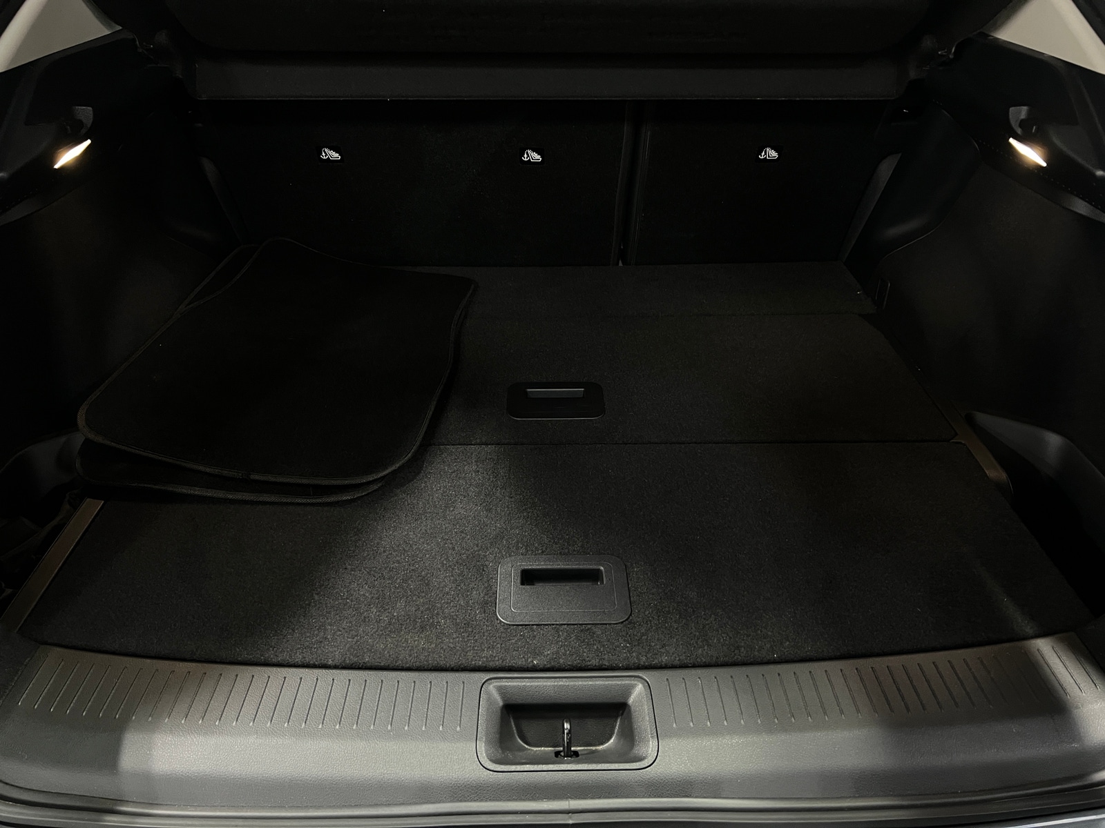 Thumbnail: 2023 Nissan Ariya - 7