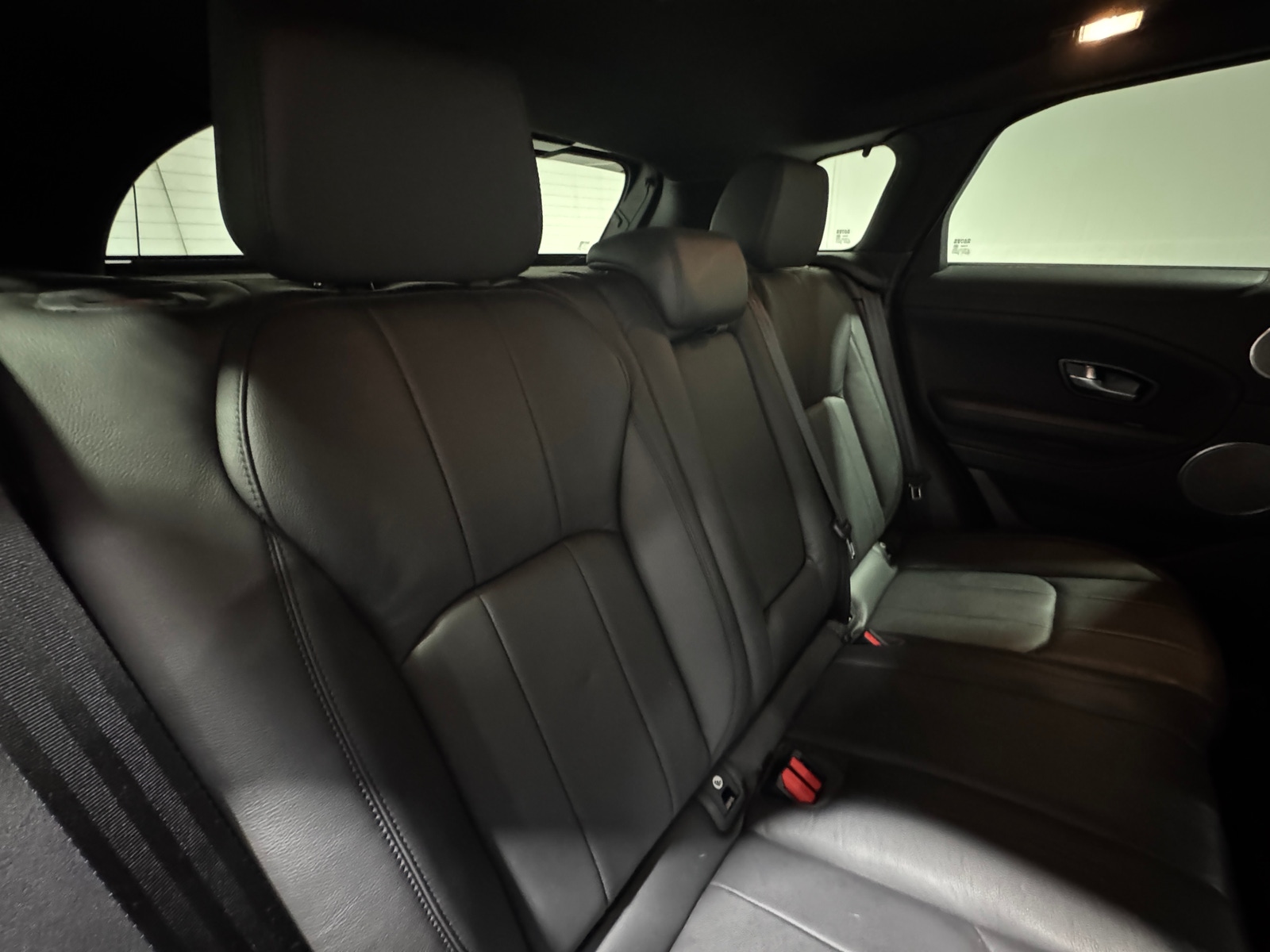 Thumbnail: 2019 Land Rover Range Rover Evoque - 5