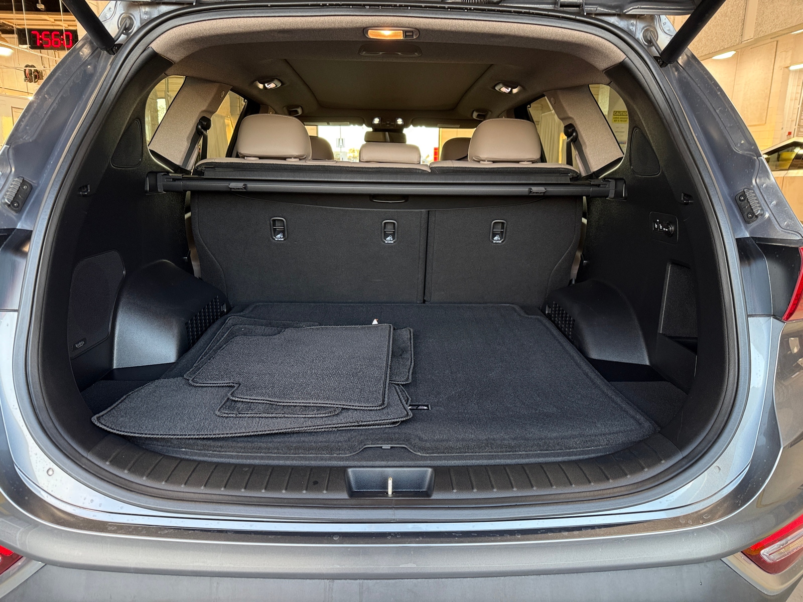 Thumbnail: 2019 Hyundai Santa Fe - 6