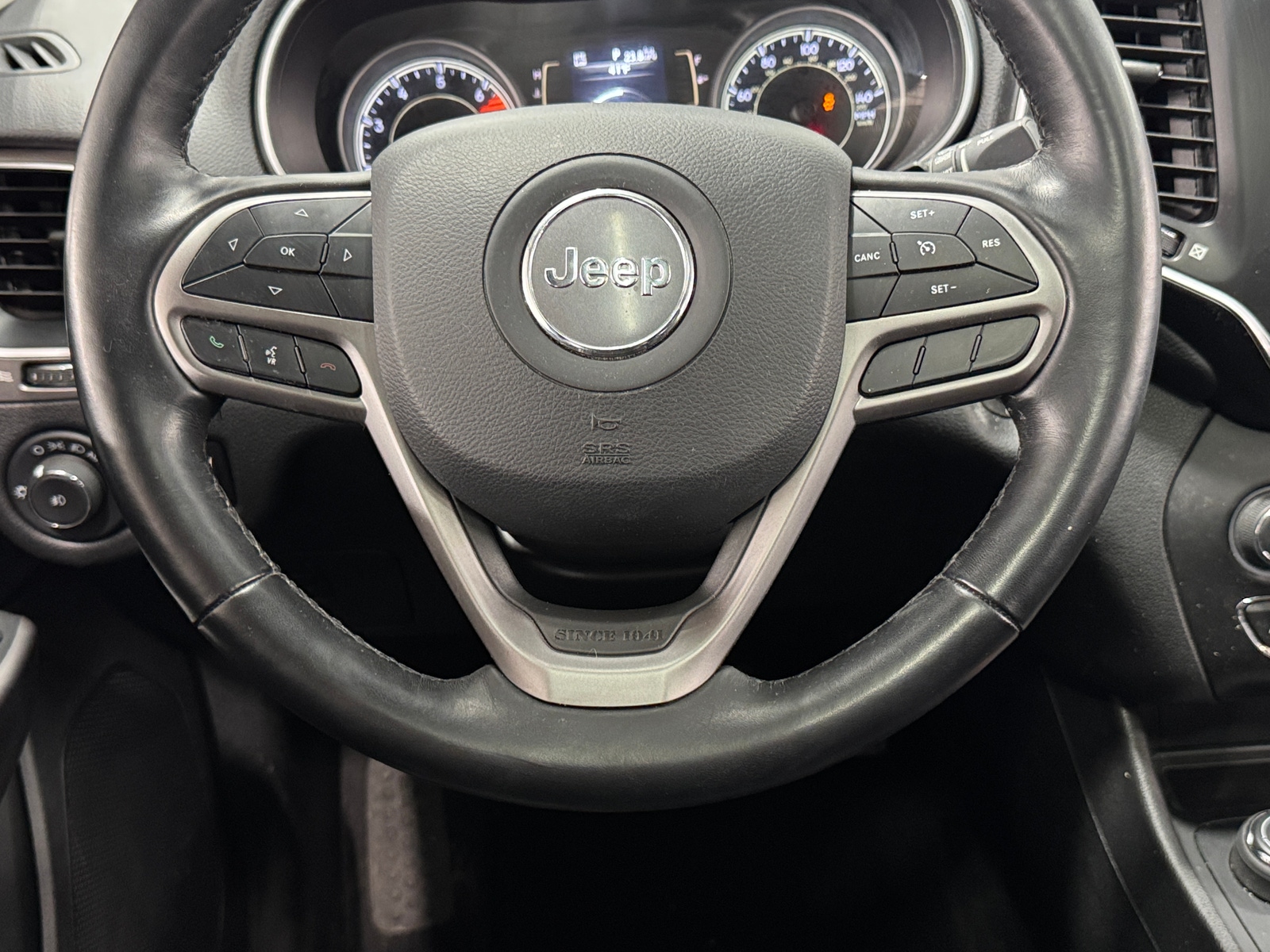 Thumbnail: 2021 Jeep Cherokee - 4