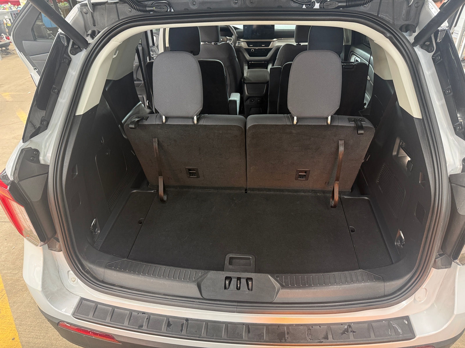 Thumbnail: 2025 Ford Explorer - 7