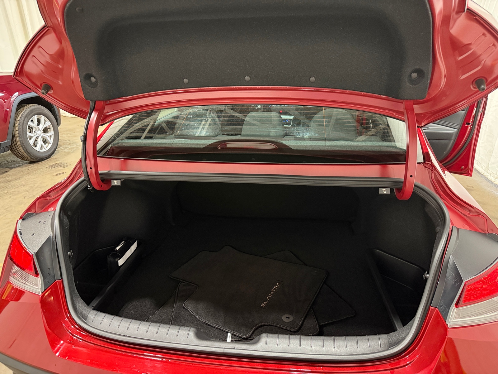 Thumbnail: 2025 Hyundai Elantra - 7