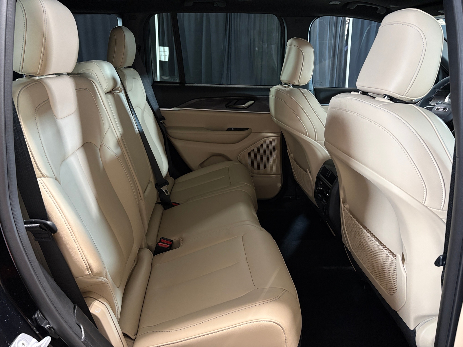 Thumbnail: 2024 Jeep Grand Cherokee - 5