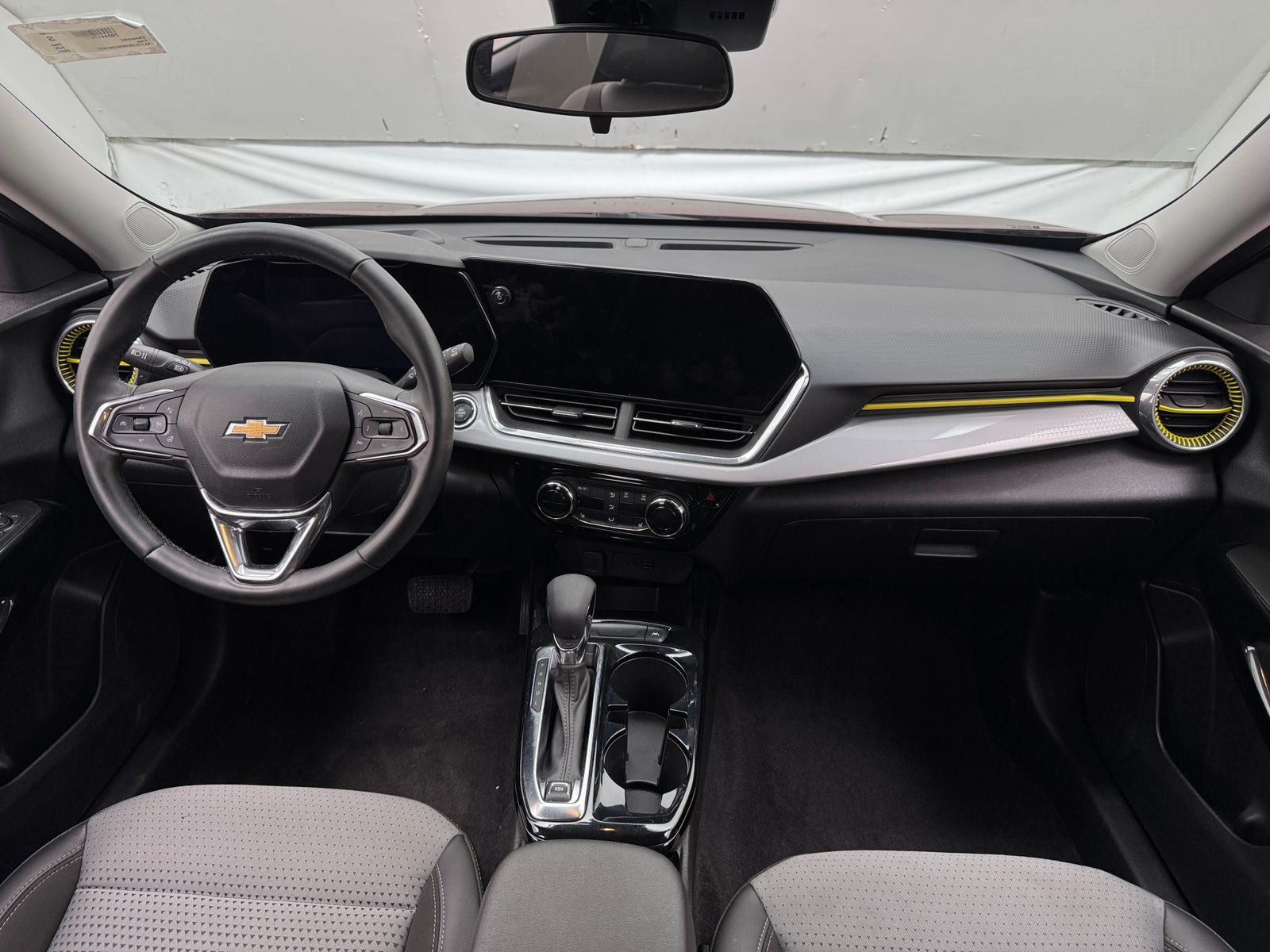 Thumbnail: 2024 Chevrolet Trax - 3