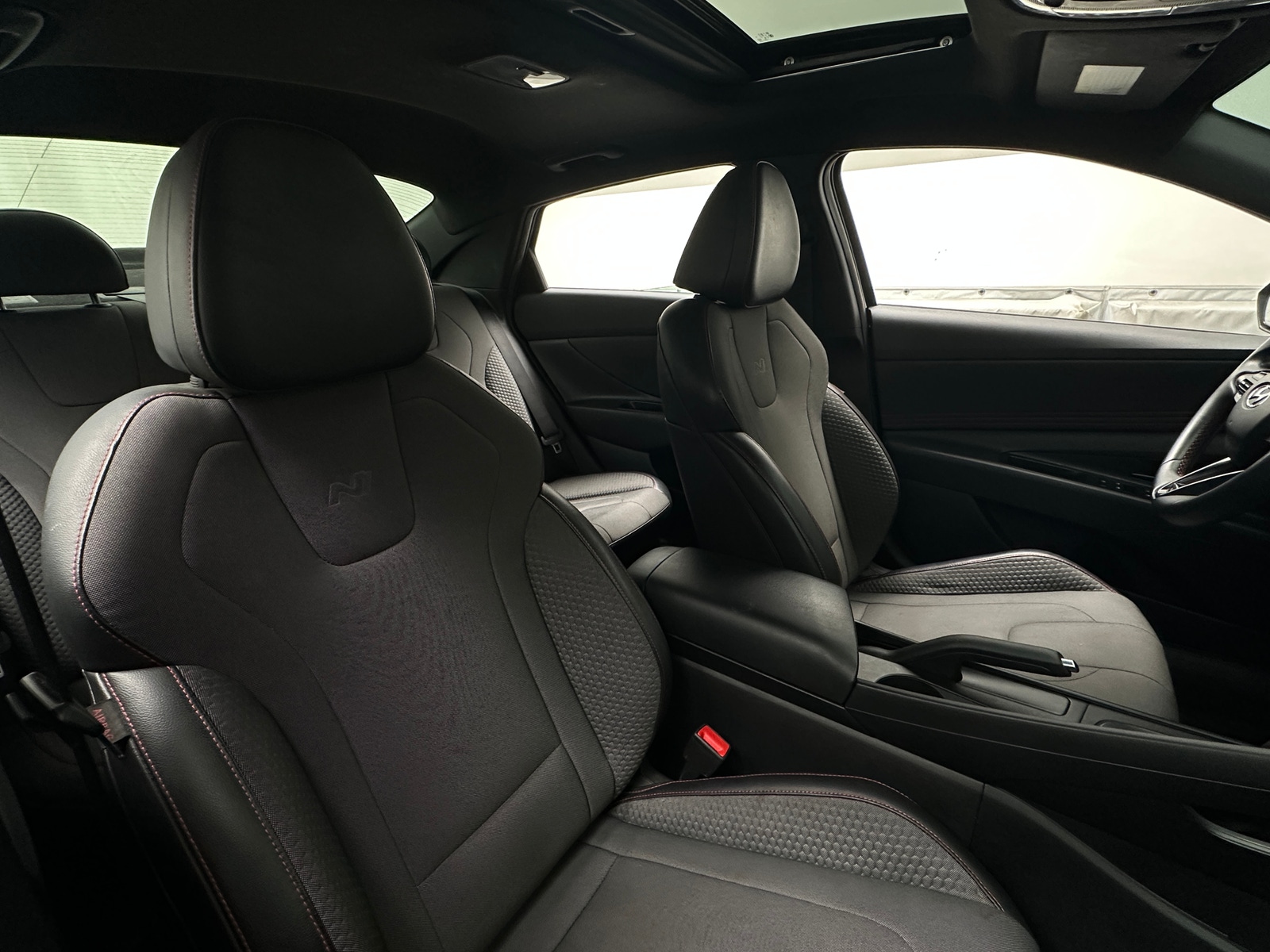 Thumbnail: 2022 Hyundai Elantra - 2