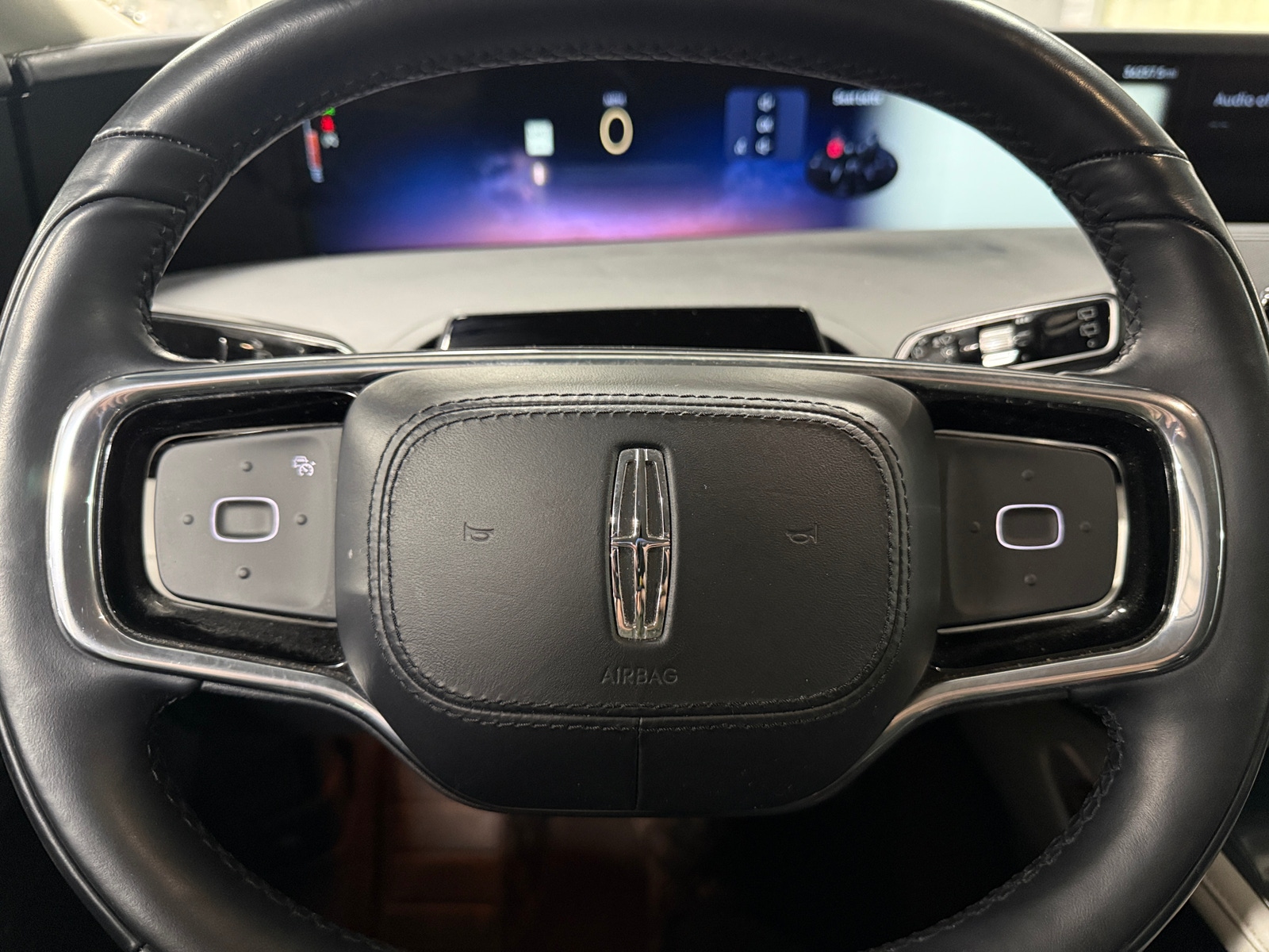 Thumbnail: 2024 Lincoln Nautilus - 4