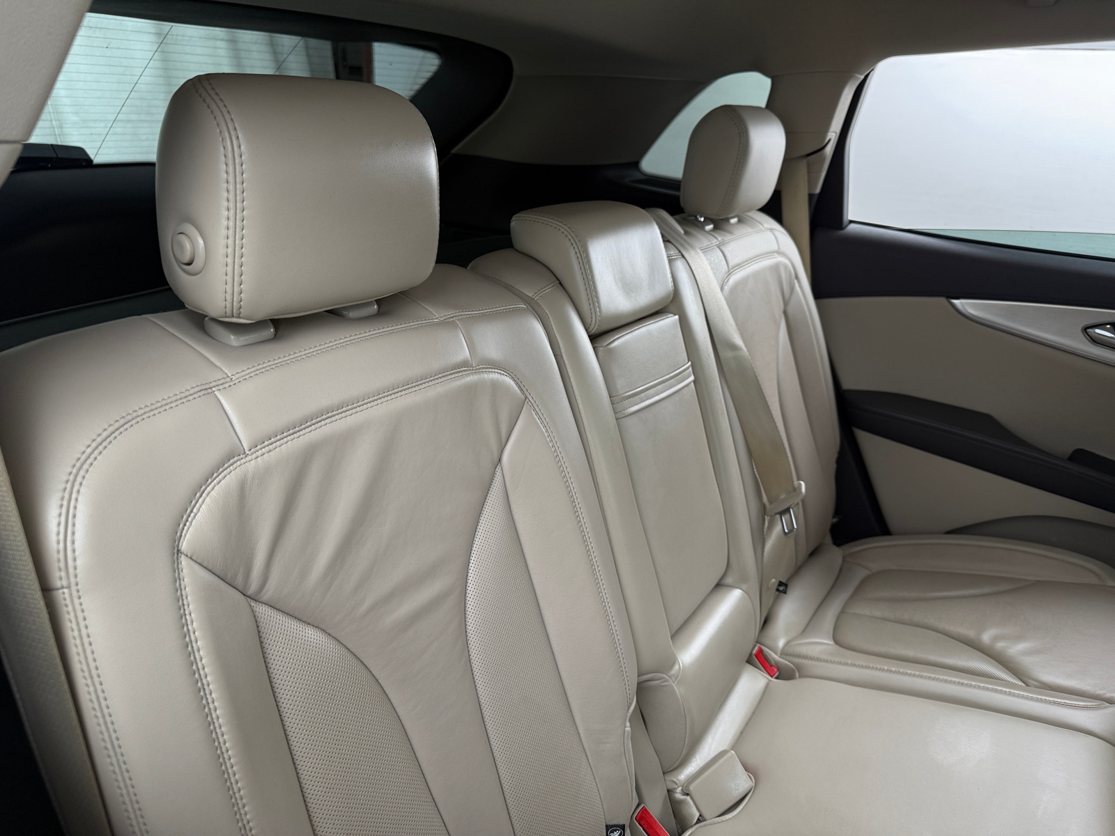 Thumbnail: 2020 Lincoln Nautilus - 5