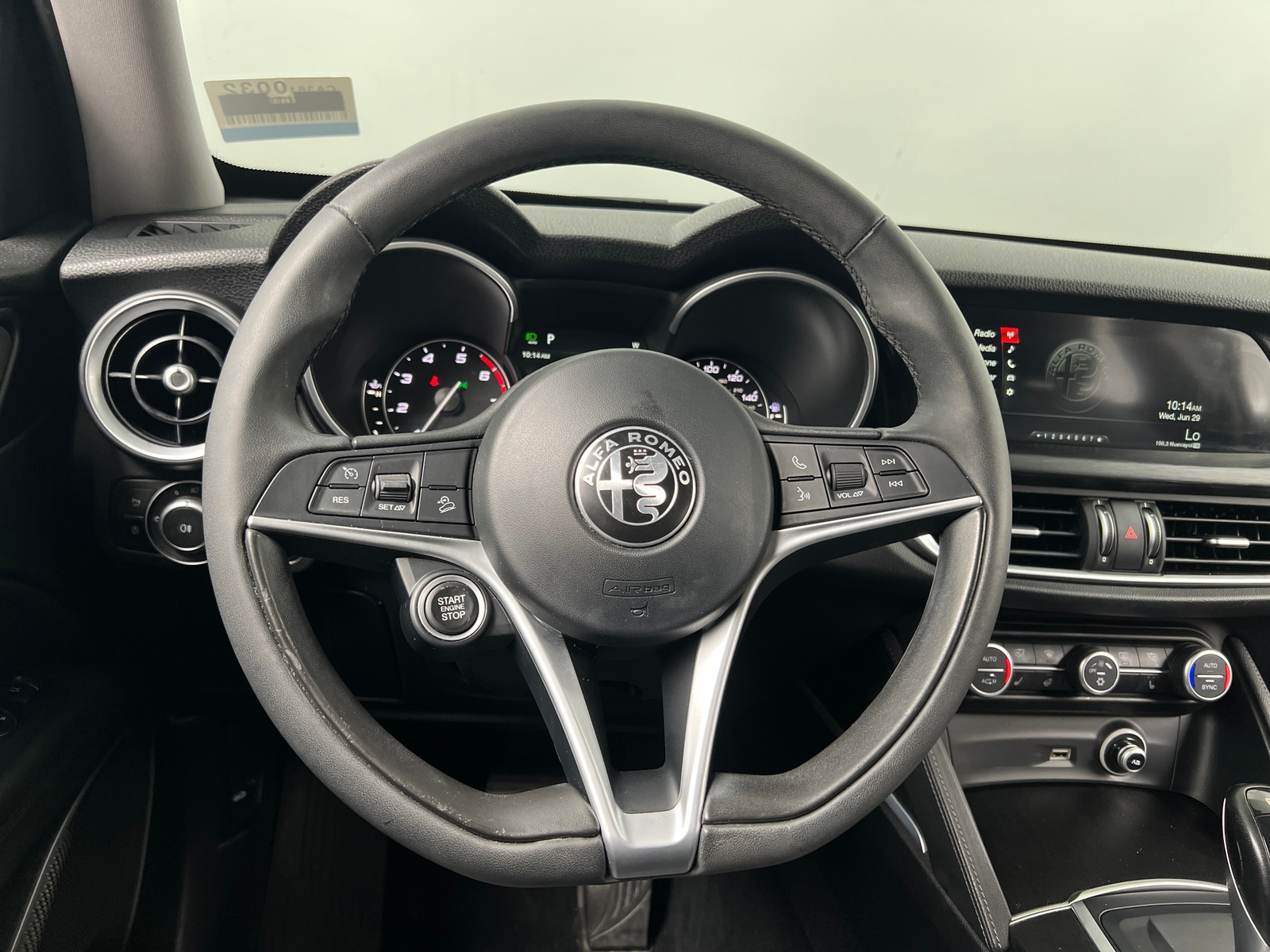 Thumbnail: 2018 Alfa Romeo Stelvio - 4