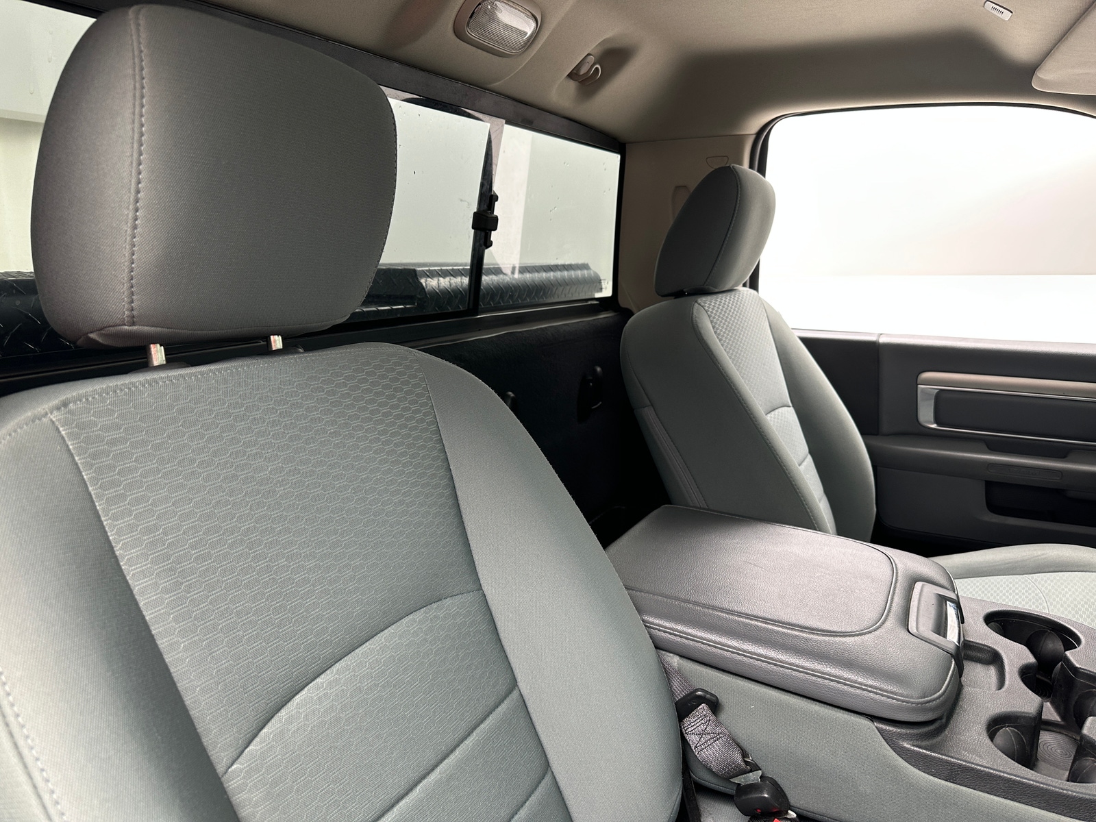 Thumbnail: 2019 RAM 1500 Classic - 2