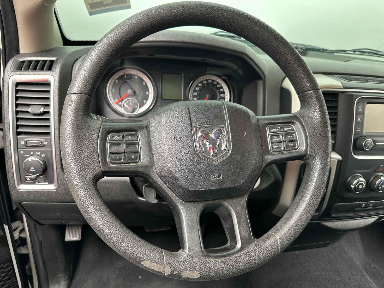 Thumbnail: 2019 RAM 1500 Classic - 5