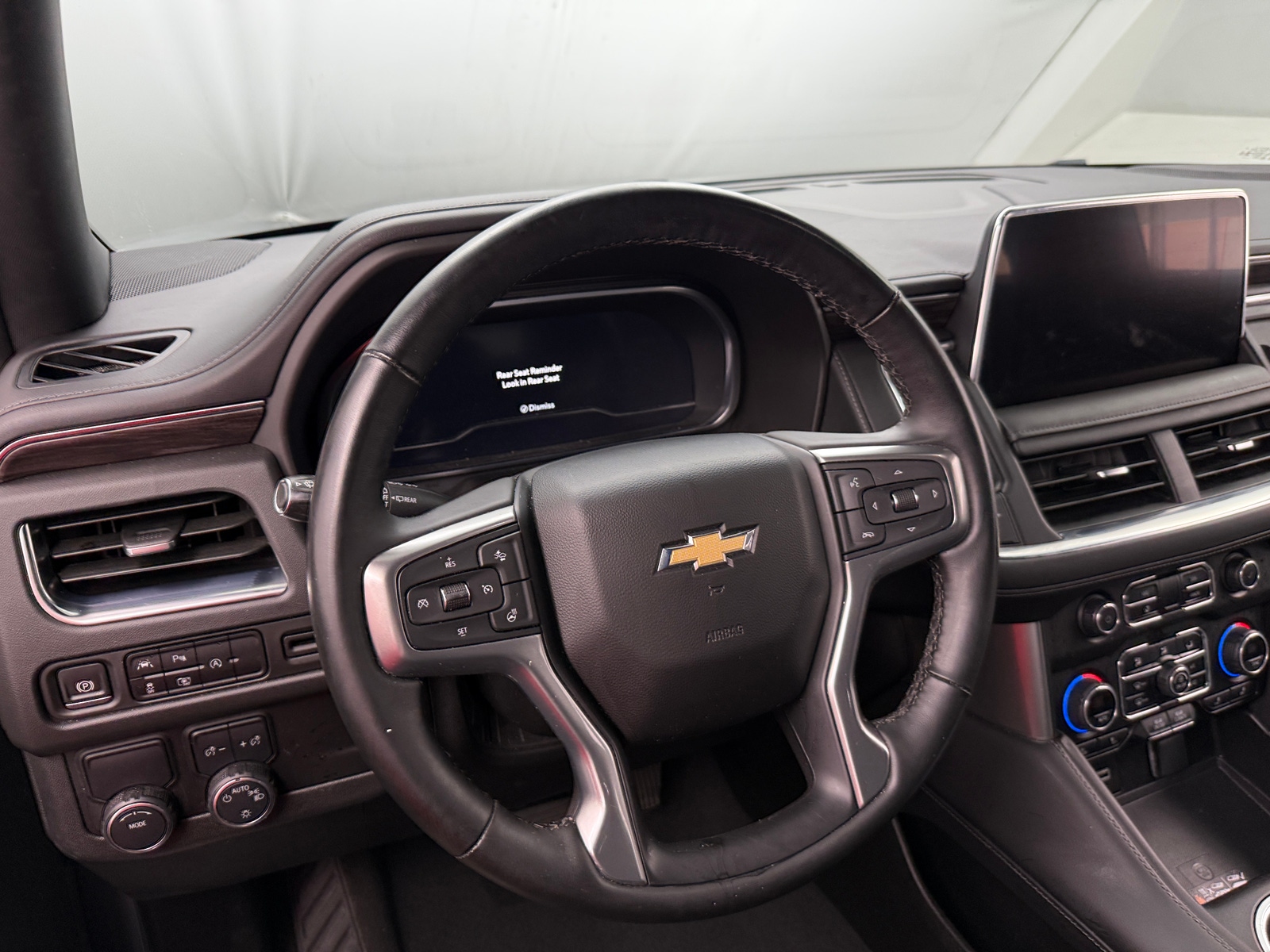 Thumbnail: 2024 Chevrolet Tahoe - 4