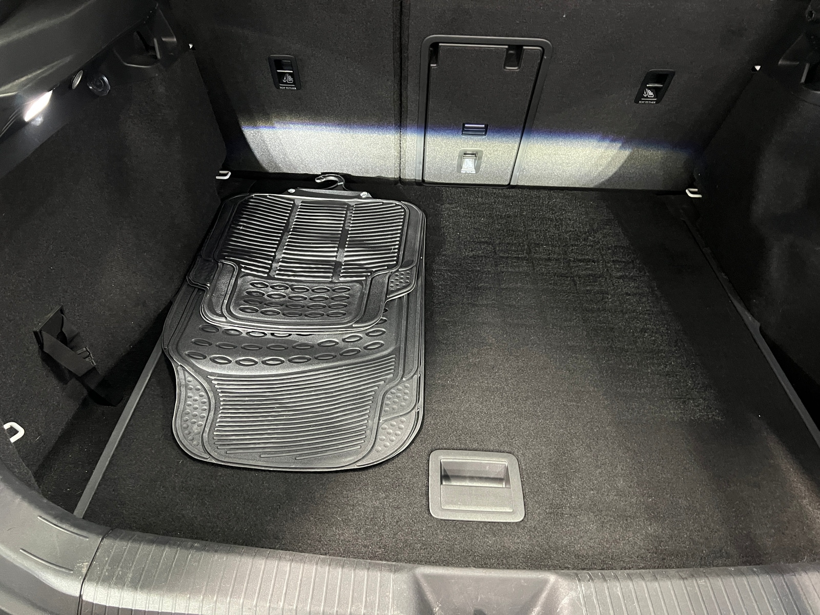 Thumbnail: 2021 Volkswagen ID.4 - 6