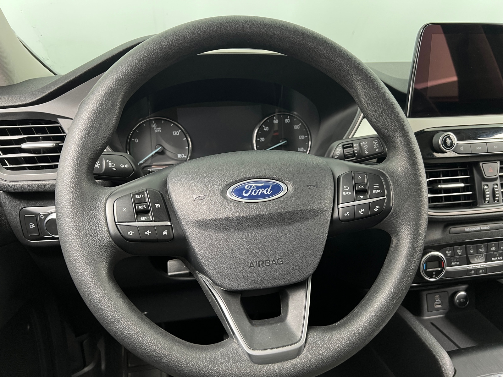 Thumbnail: 2021 Ford Escape - 5