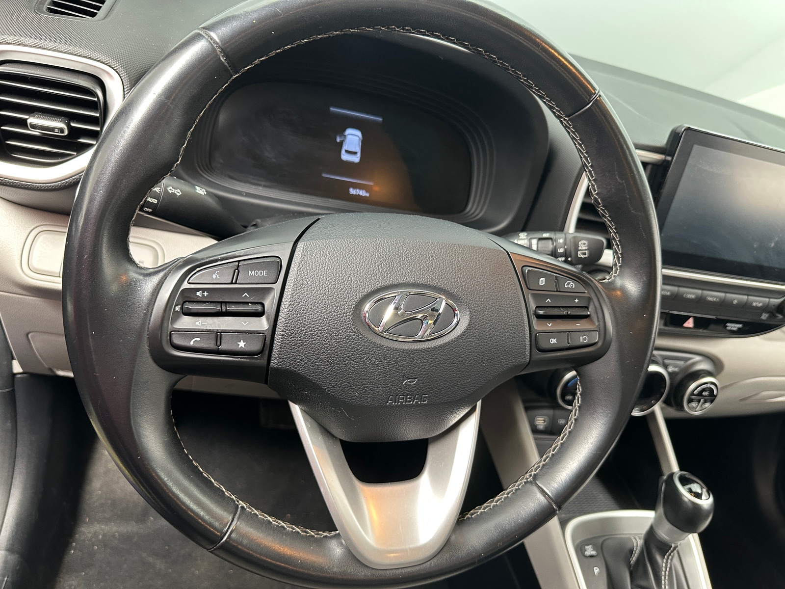 Thumbnail: 2023 Hyundai Venue - 5