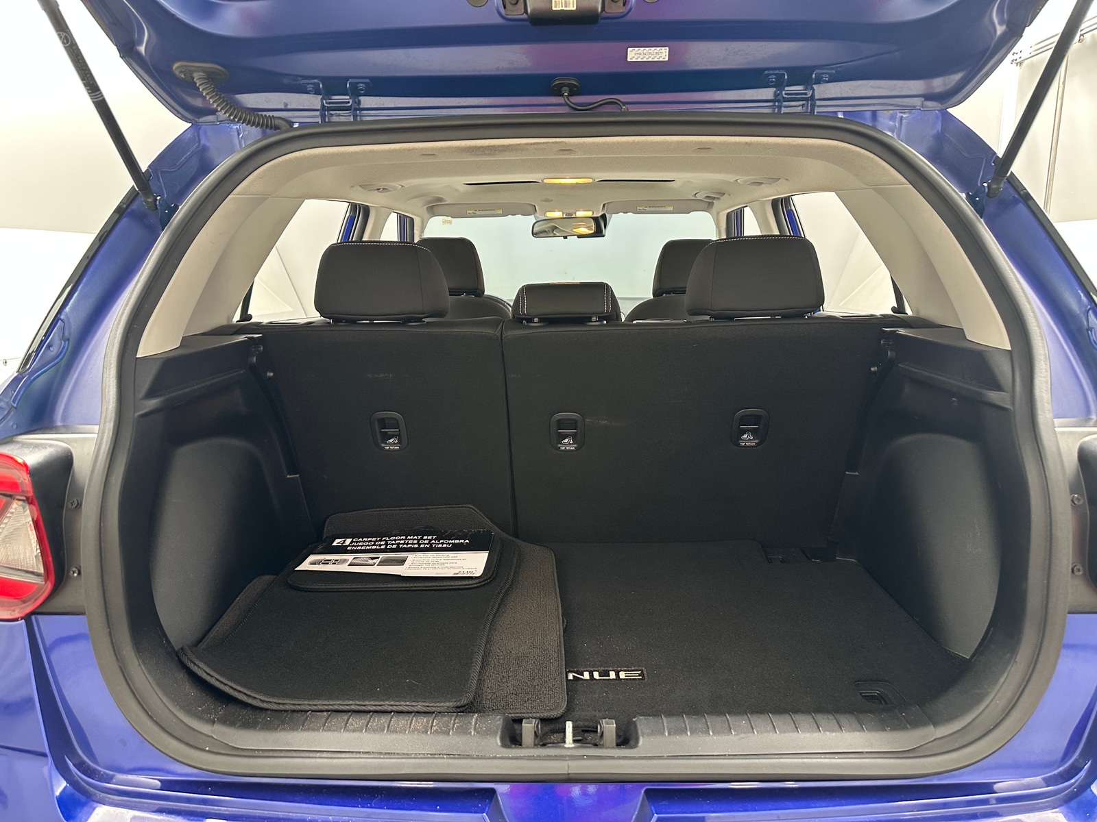 Thumbnail: 2023 Hyundai Venue - 7