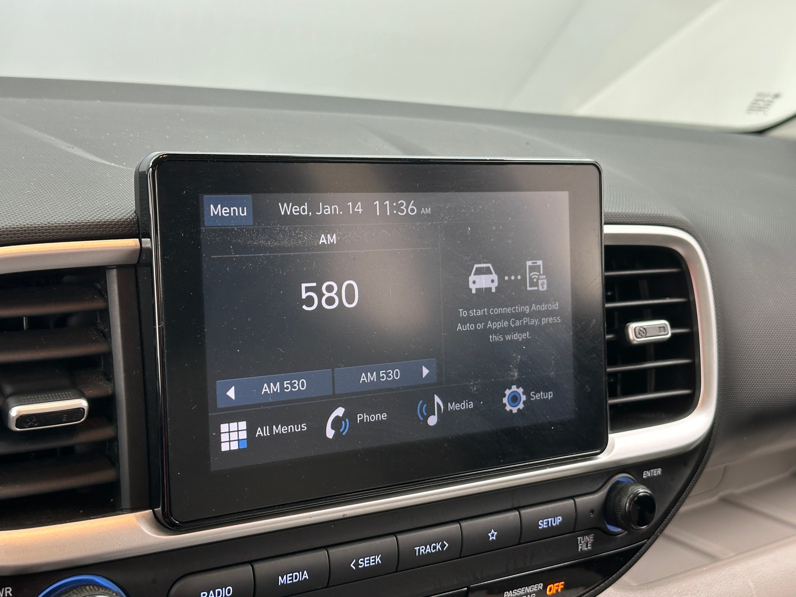 Thumbnail: 2023 Hyundai Venue - 4