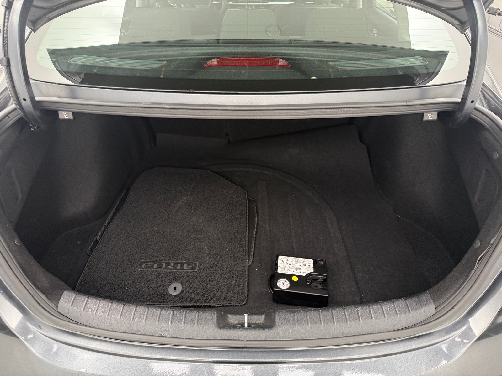 Thumbnail: 2019 Kia Forte - 7