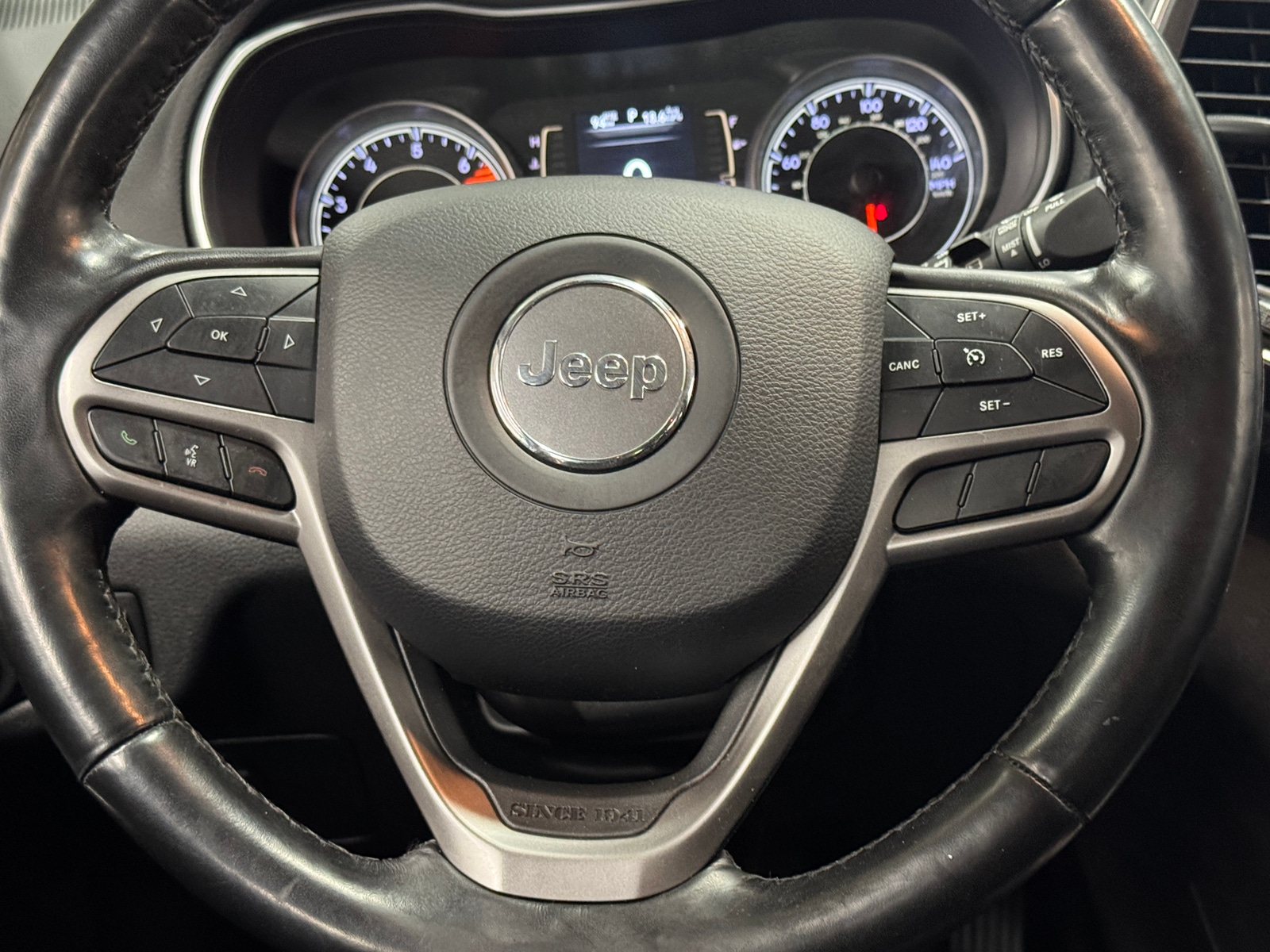 Thumbnail: 2020 Jeep Cherokee - 5