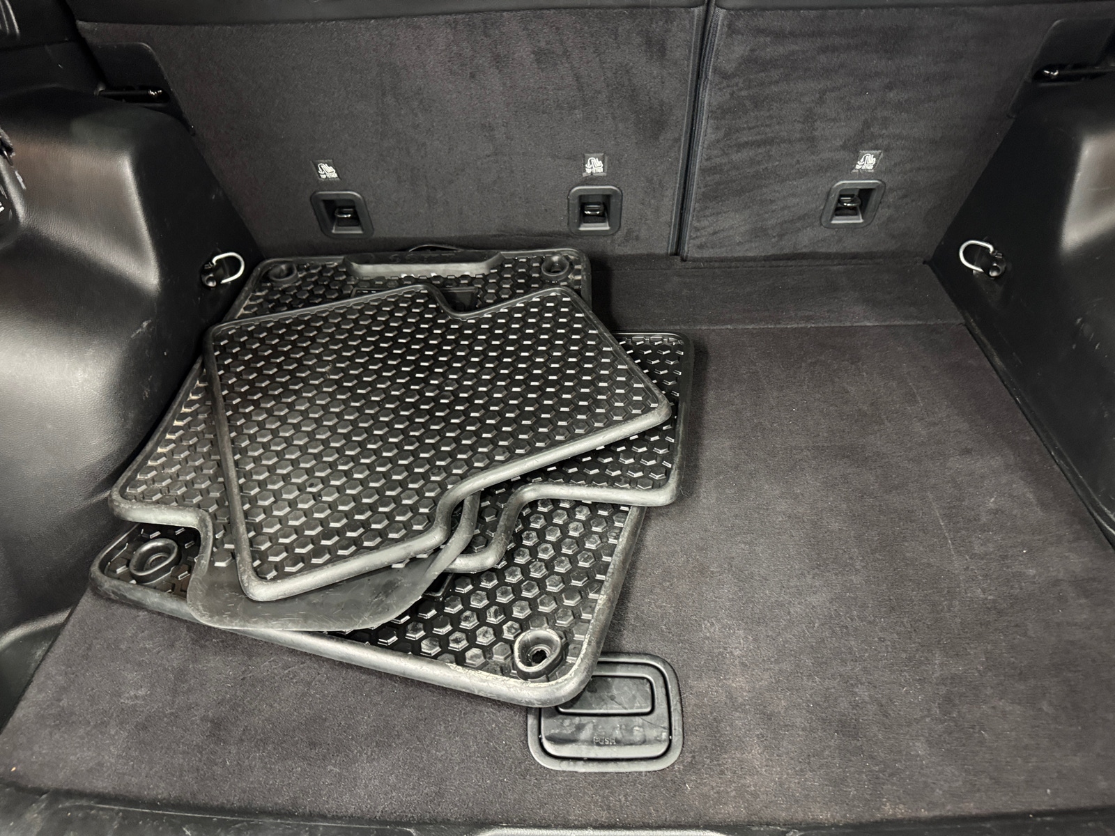 Thumbnail: 2020 Jeep Cherokee - 7