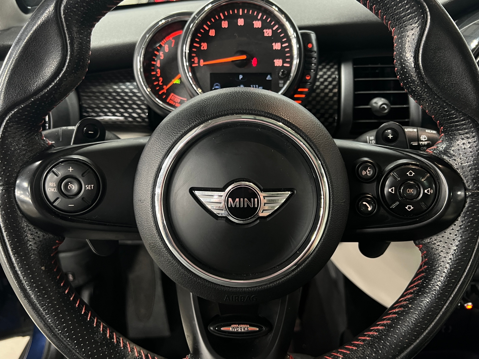 Thumbnail: 2016 MINI Cooper Hardtop - 4