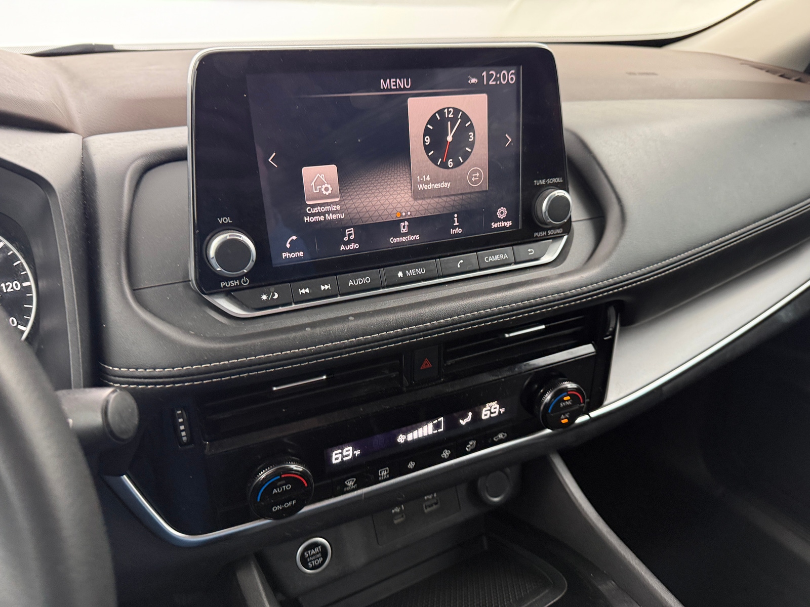 Thumbnail: 2021 Nissan Rogue - 4