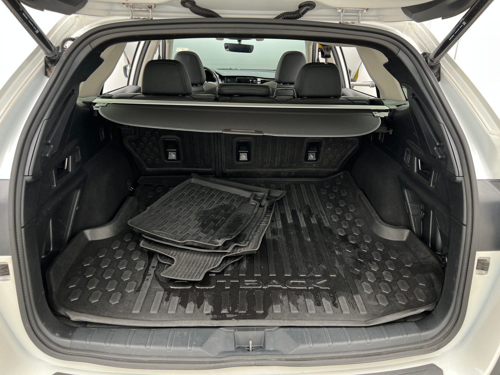 Thumbnail: 2022 Subaru Outback - 6