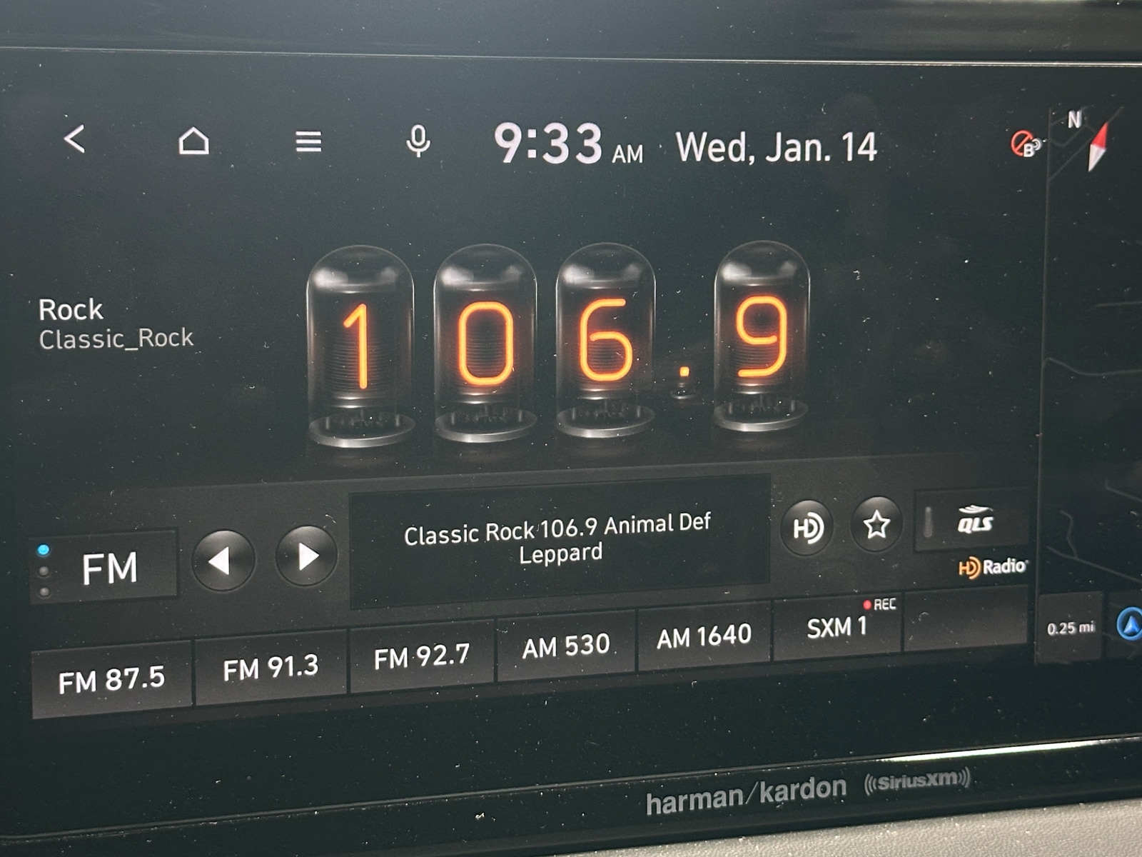 Thumbnail: 2022 Hyundai Santa Fe - 3