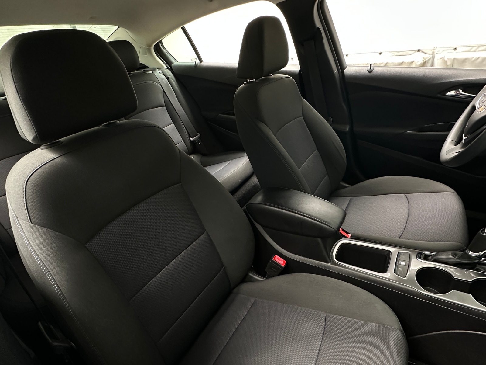 Thumbnail: 2018 Chevrolet Cruze - 2