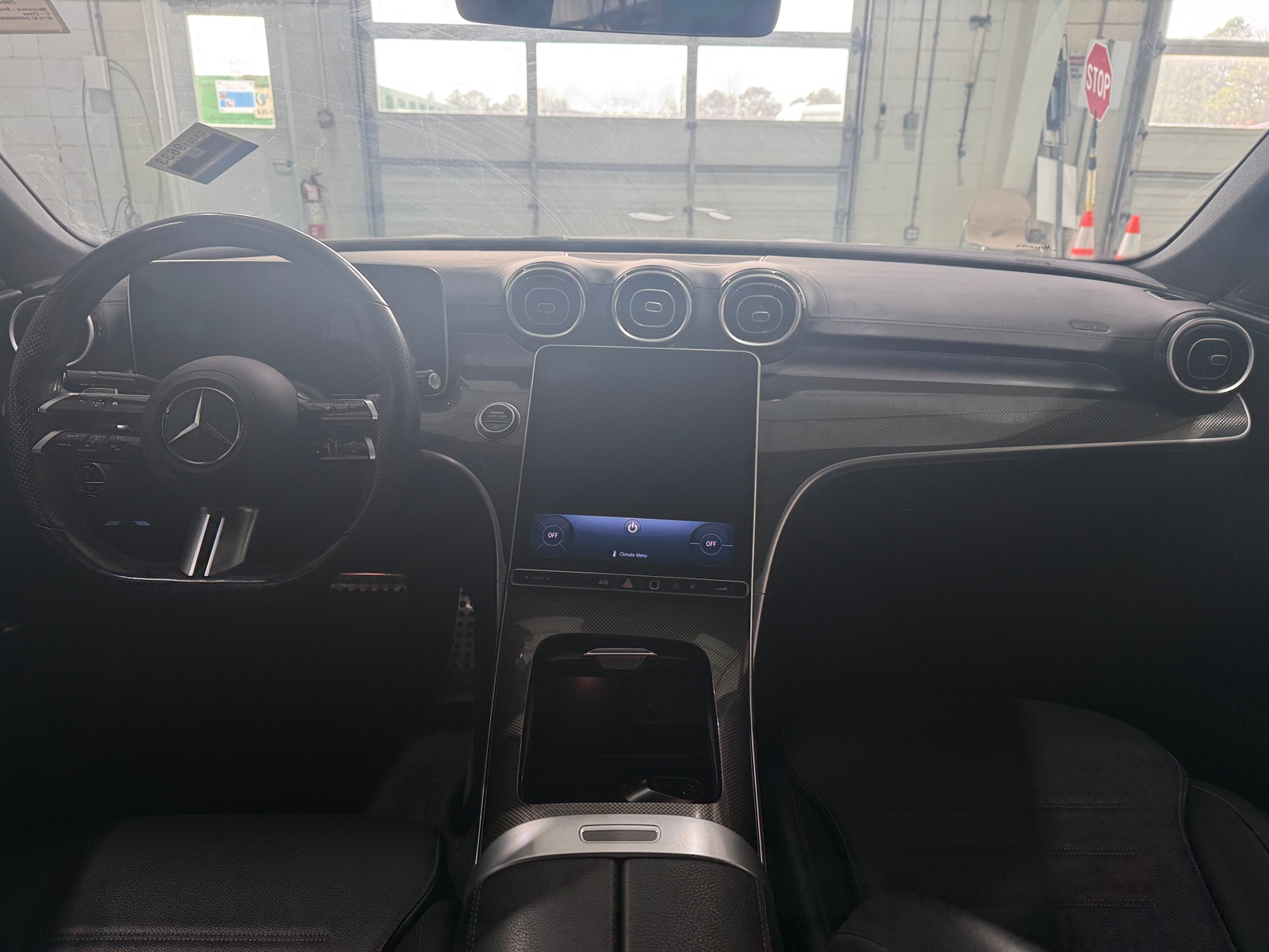 Thumbnail: 2022 Mercedes-Benz C-Class - 2