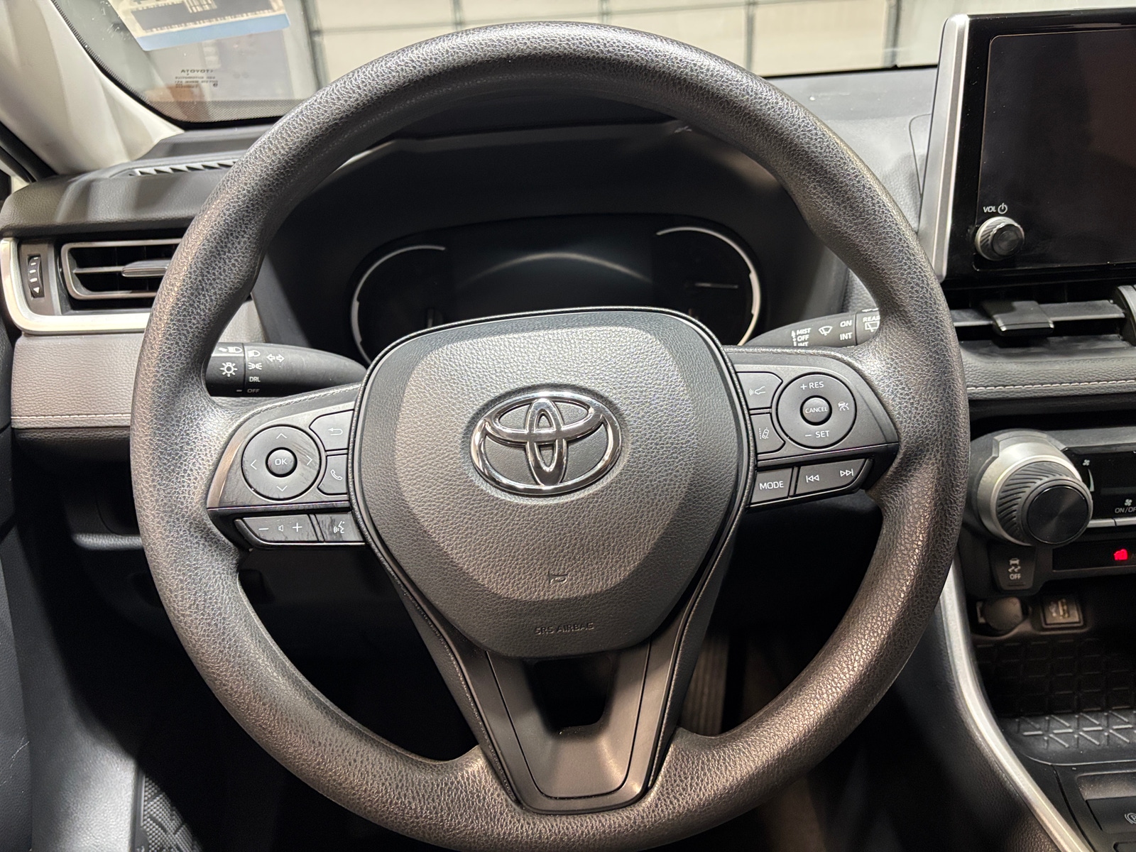 Thumbnail: 2024 Toyota RAV4 - 5