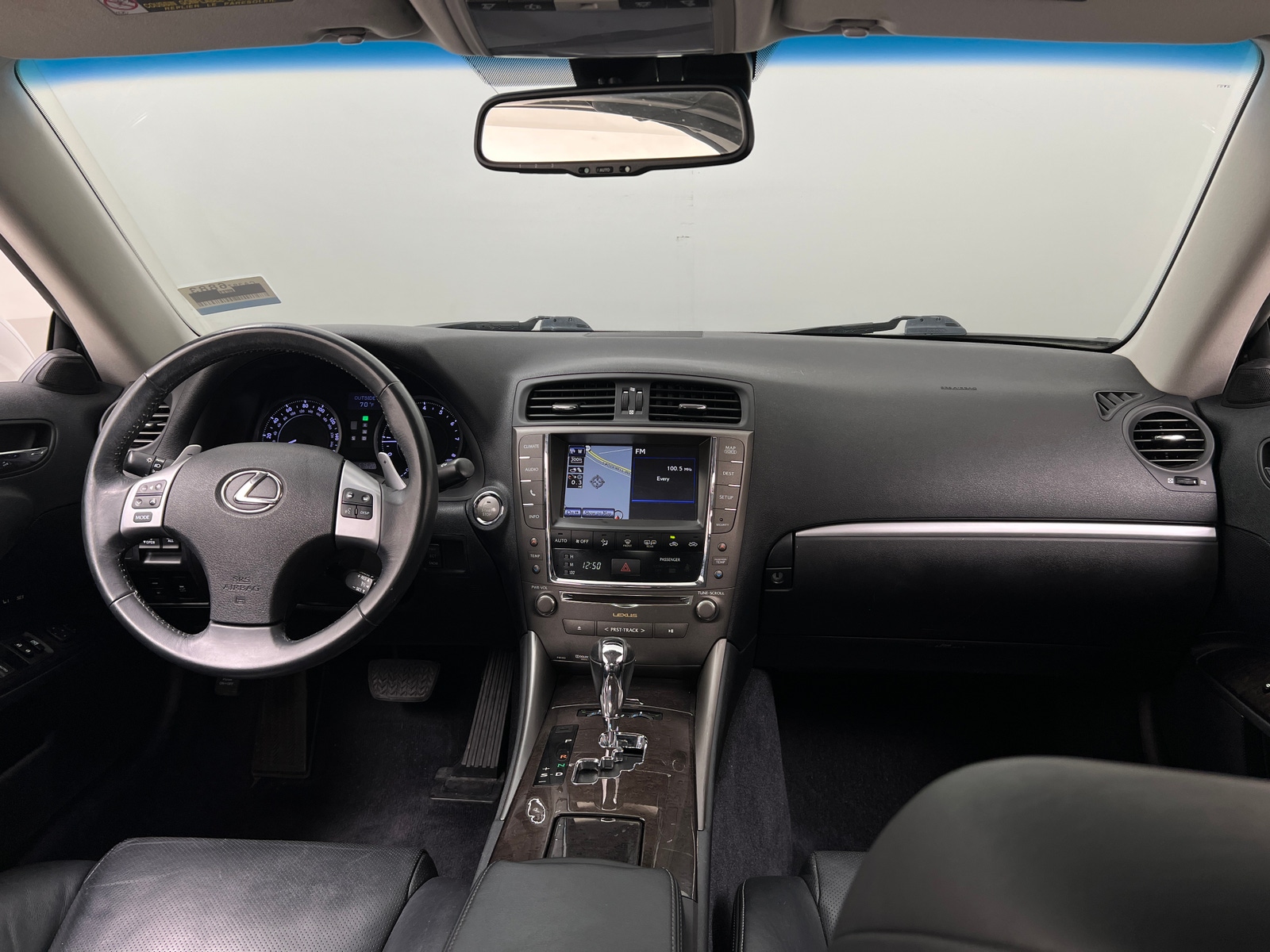 Thumbnail: 2015 Lexus IS - 2