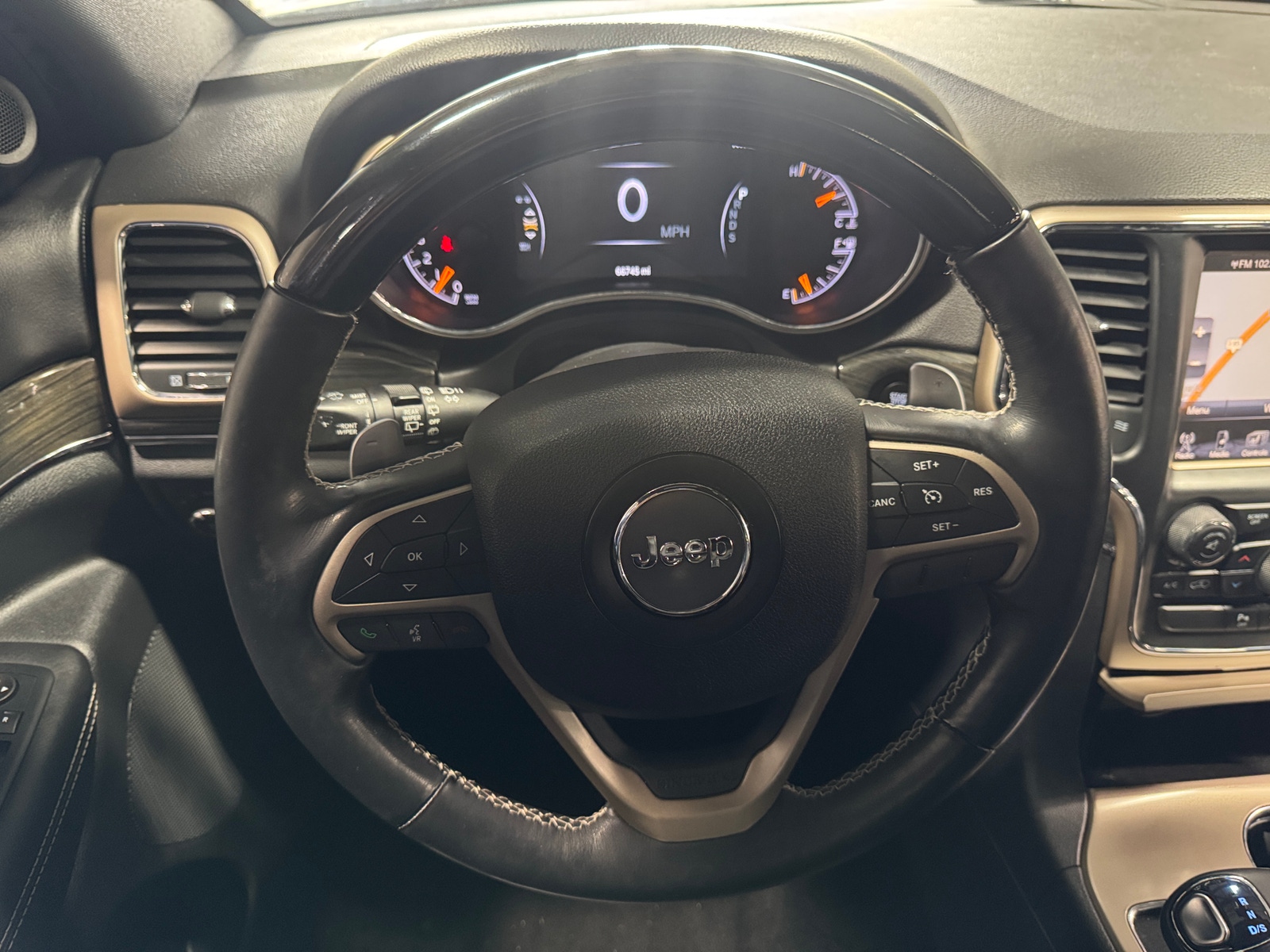 Thumbnail: 2015 Jeep Grand Cherokee - 4