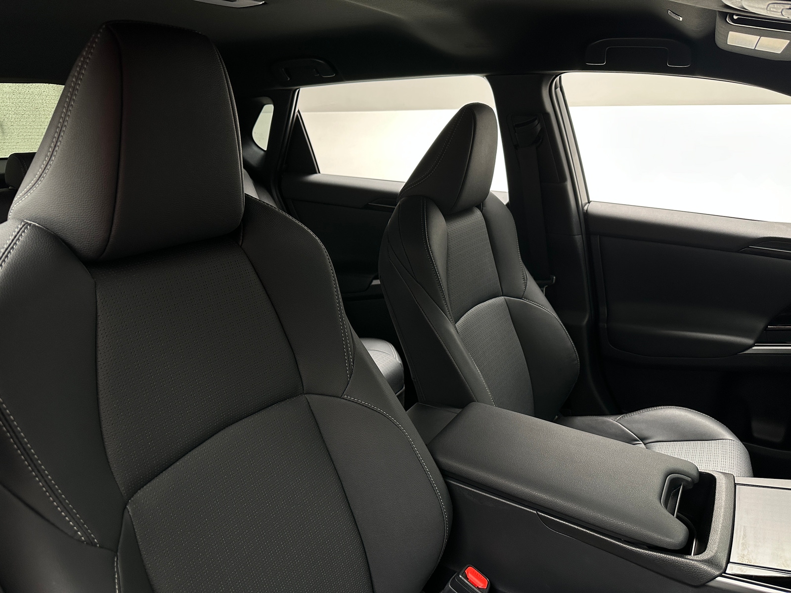 Thumbnail: 2024 Subaru Solterra - 2