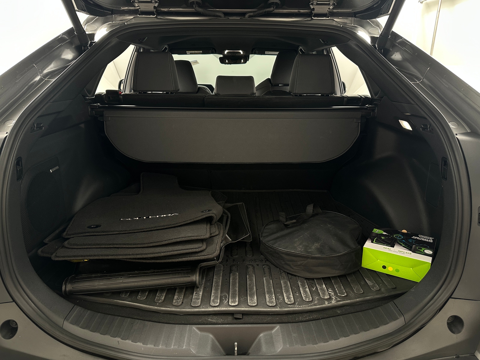 Thumbnail: 2024 Subaru Solterra - 7