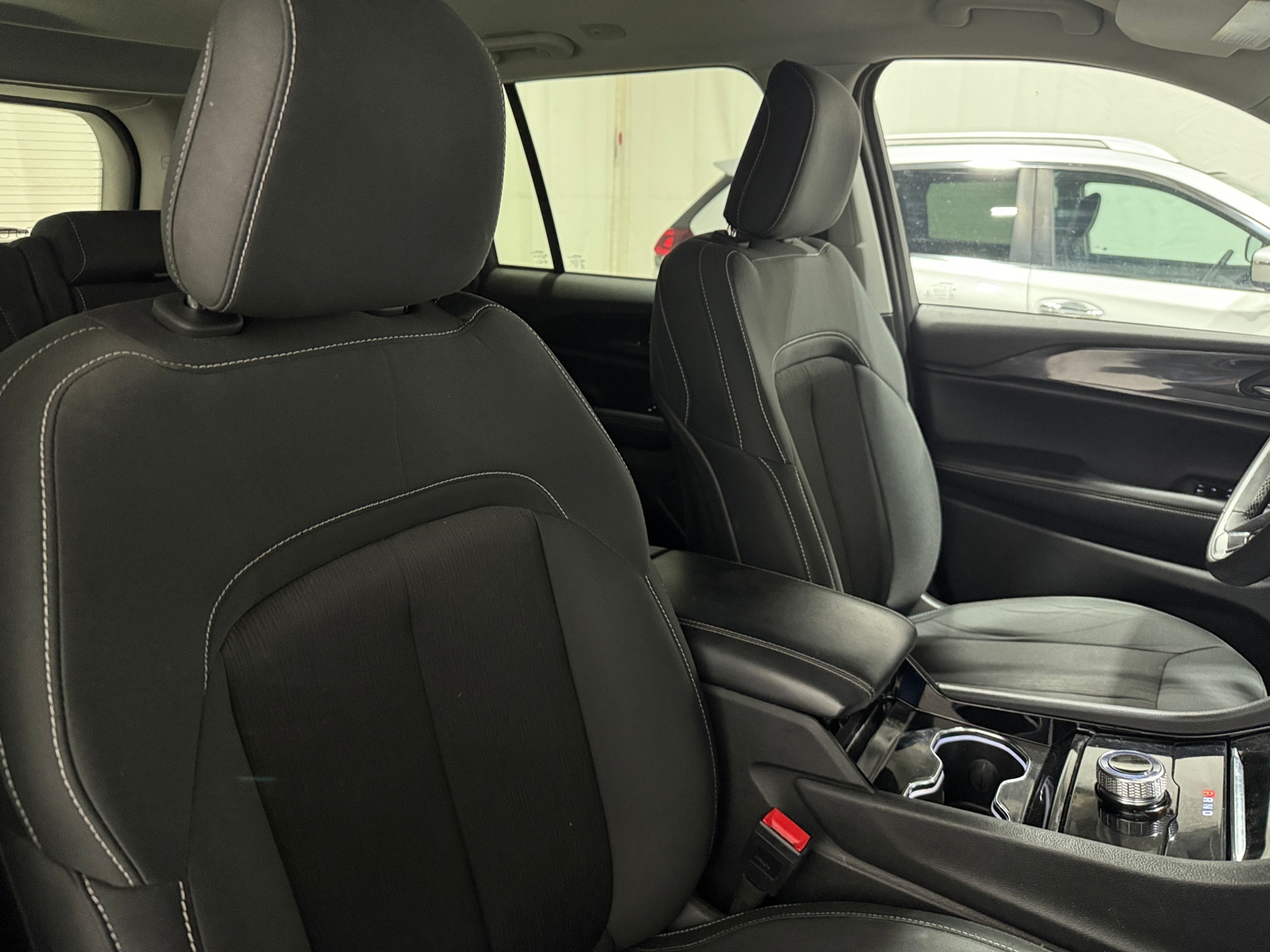 Thumbnail: 2023 Jeep Grand Cherokee - 2