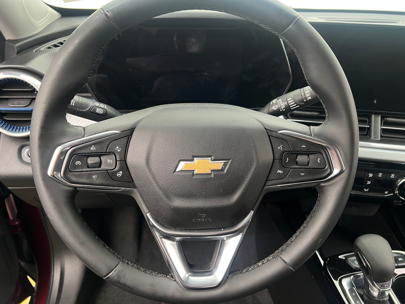 Thumbnail: 2024 Chevrolet Trax - 5