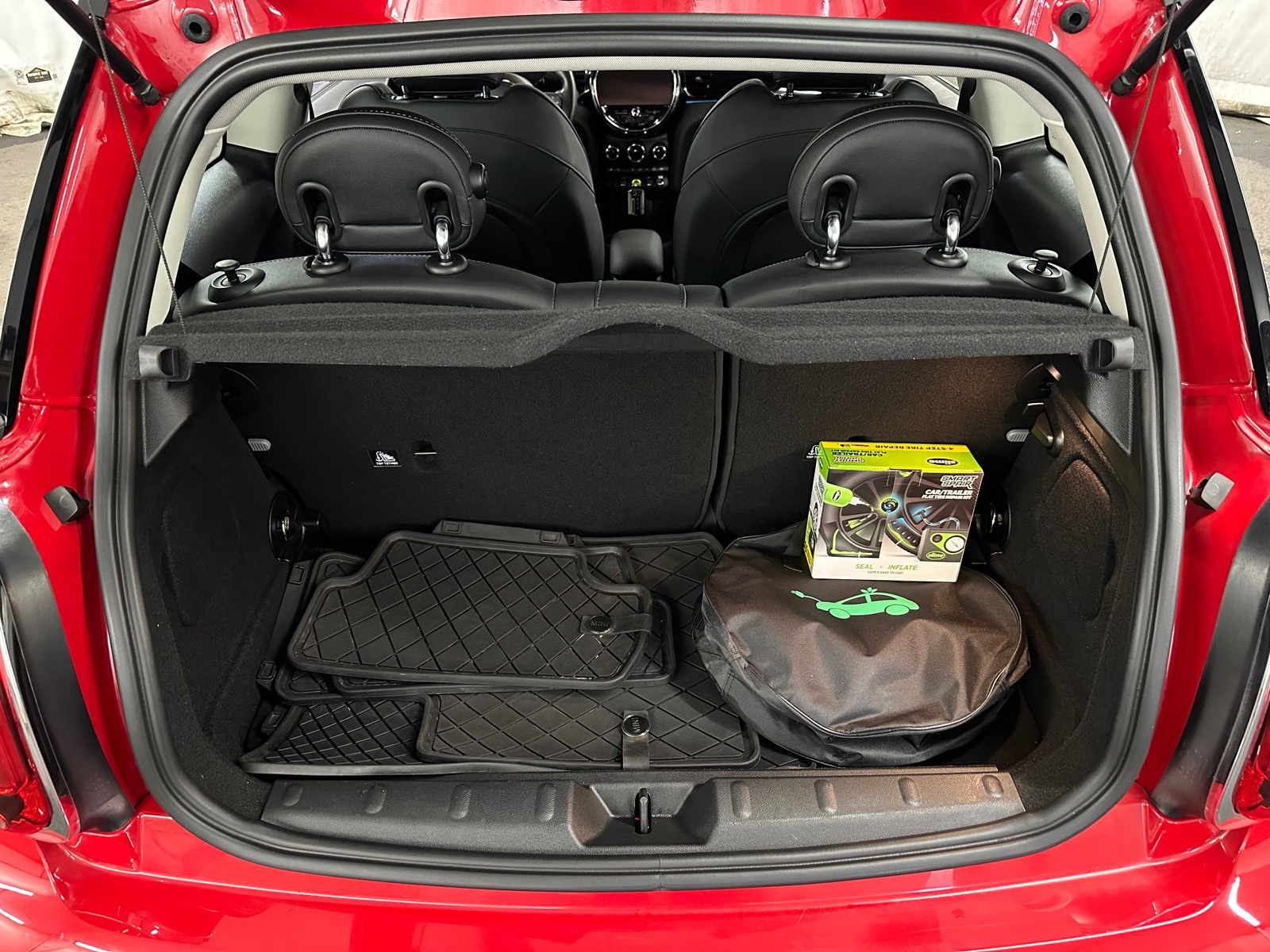 Thumbnail: 2024 MINI Cooper Hardtop - 6