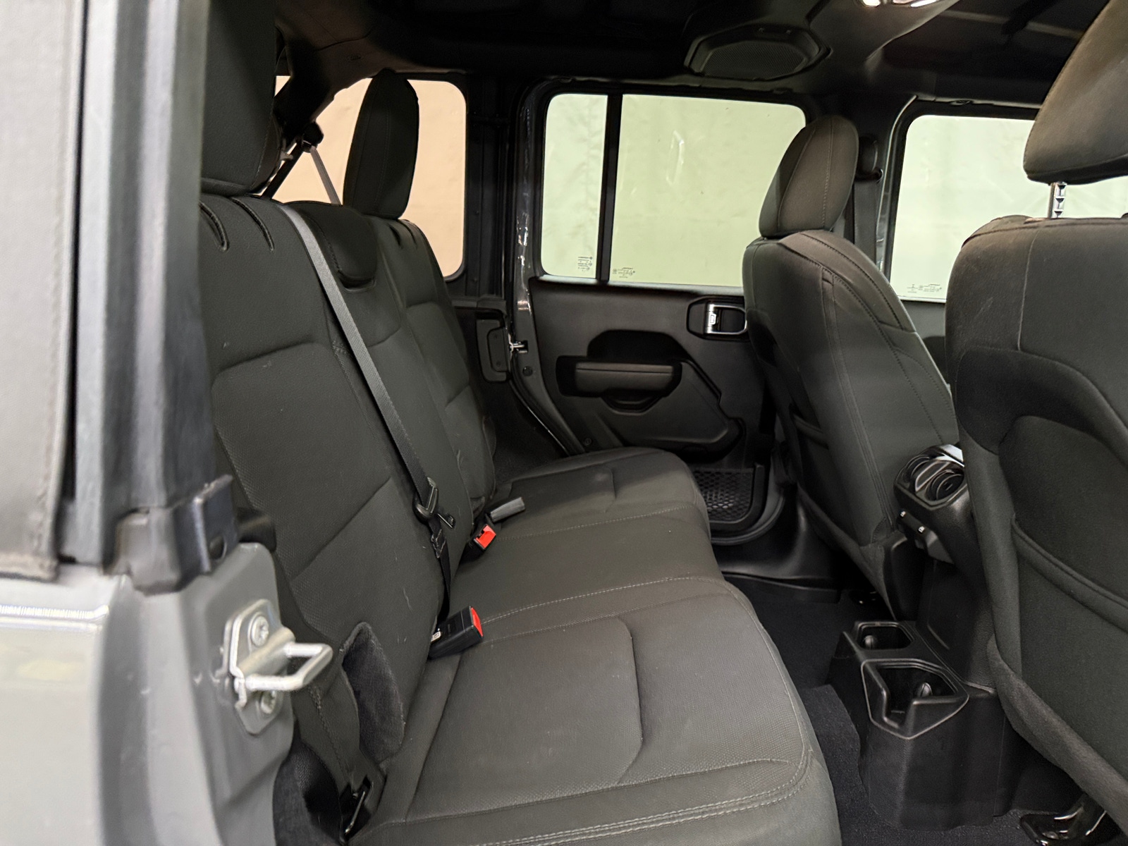 Thumbnail: 2022 Jeep Wrangler - 6