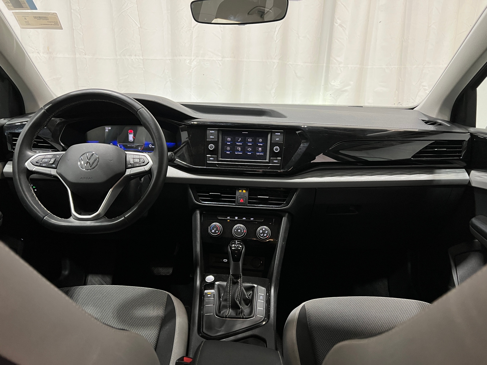 Thumbnail: 2024 Volkswagen Taos - 3