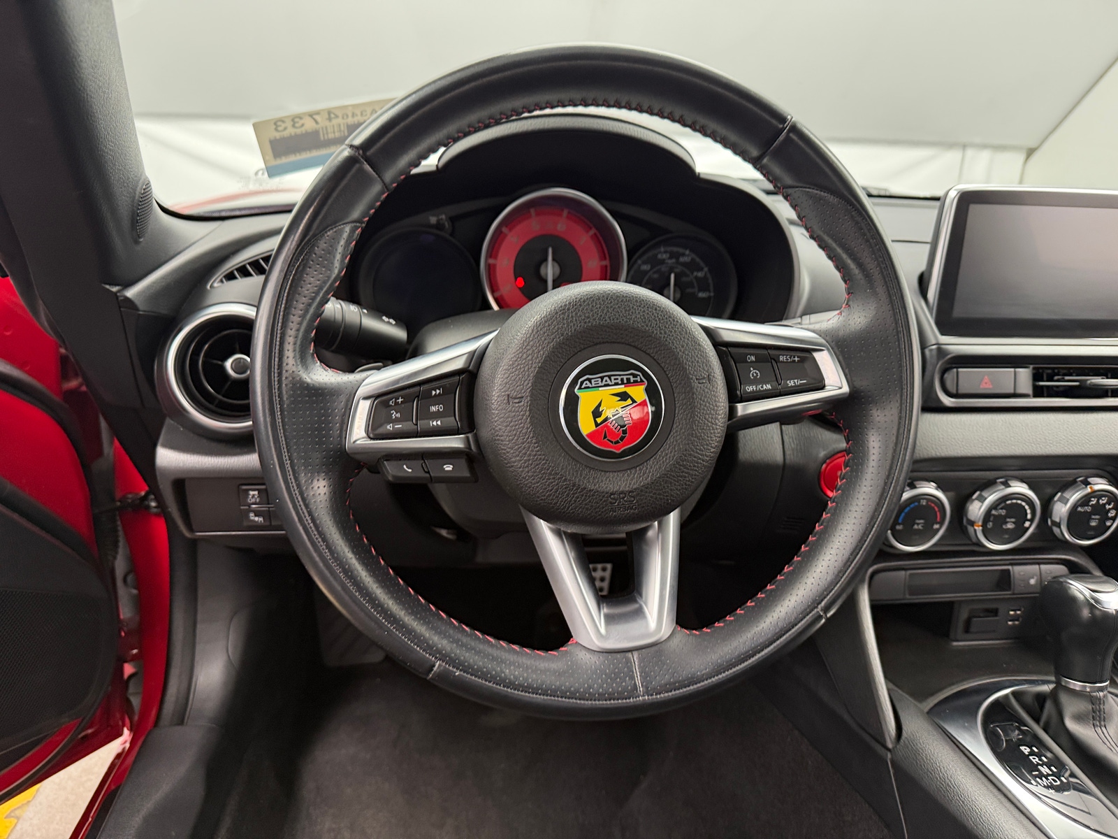 Thumbnail: 2018 Fiat 124 Spider - 4